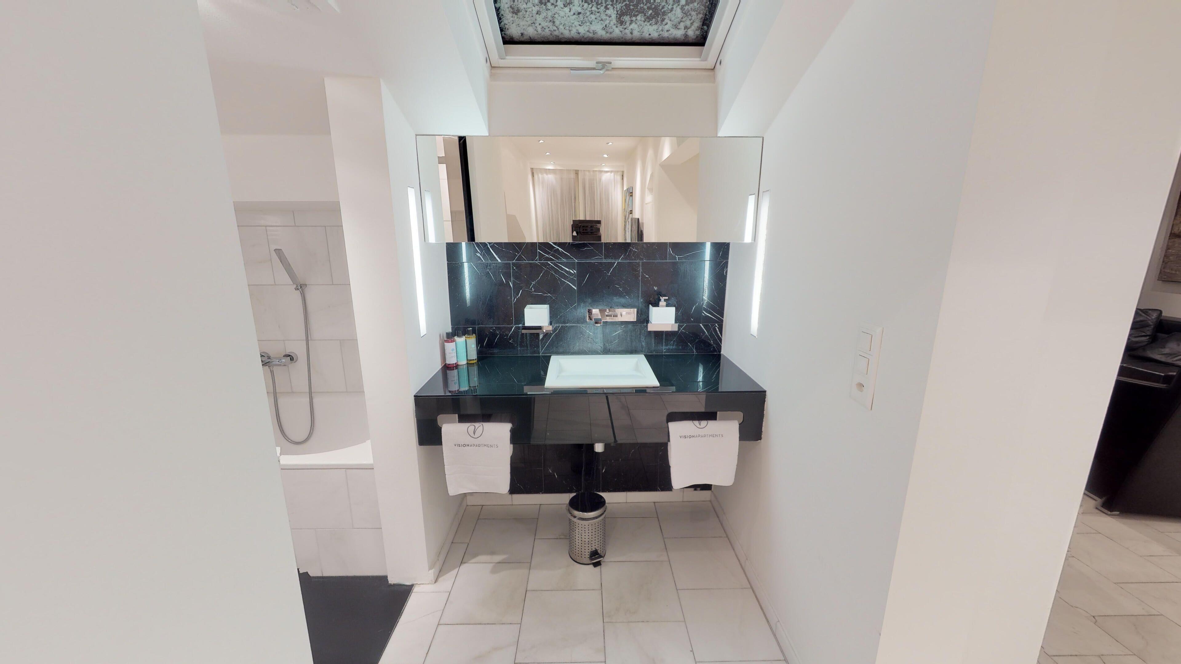 Visionapartments Freyastrasse - Contactless Check-in Apartment