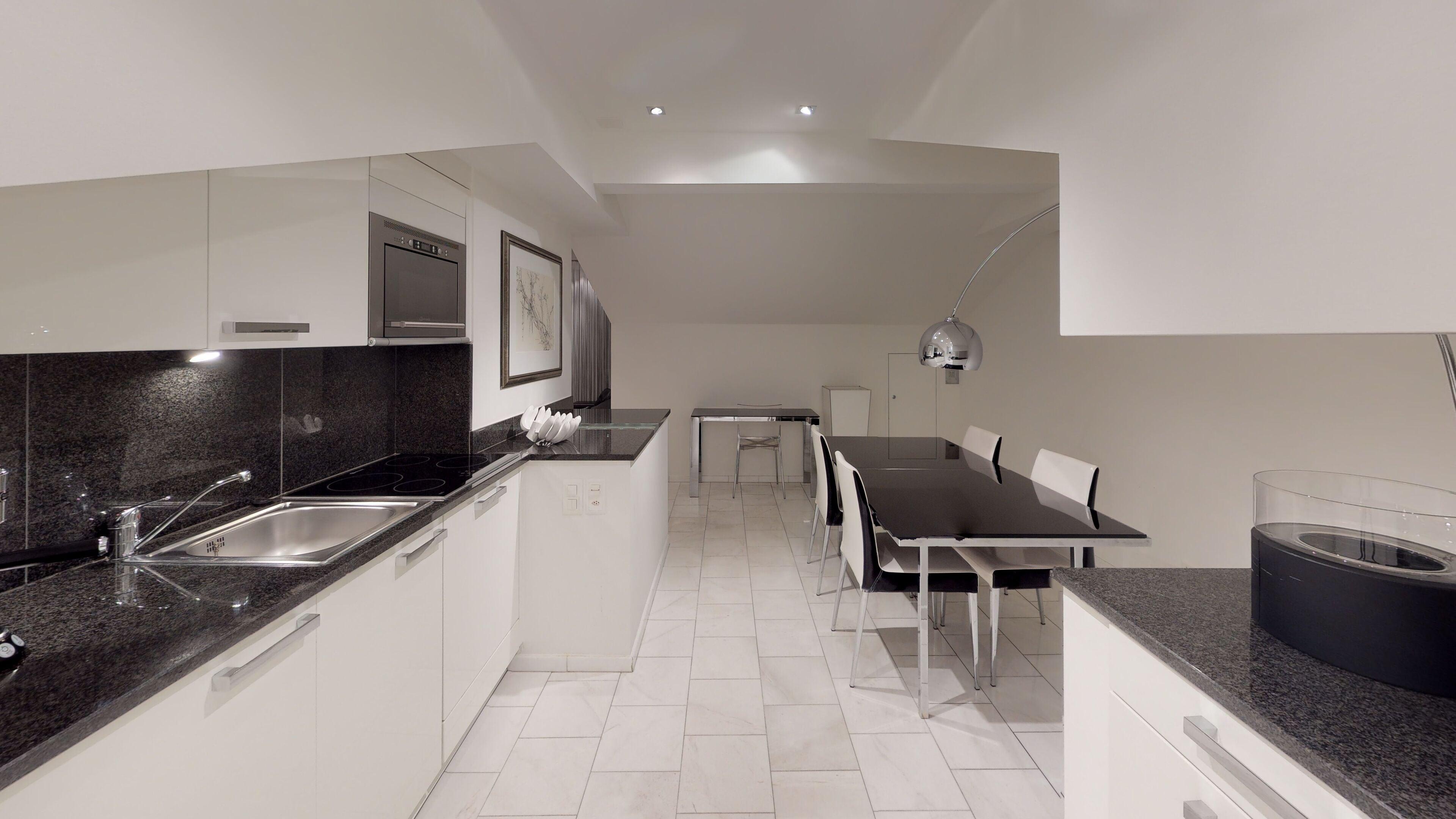 Visionapartments Freyastrasse - Contactless Check-in Apartment Zurich