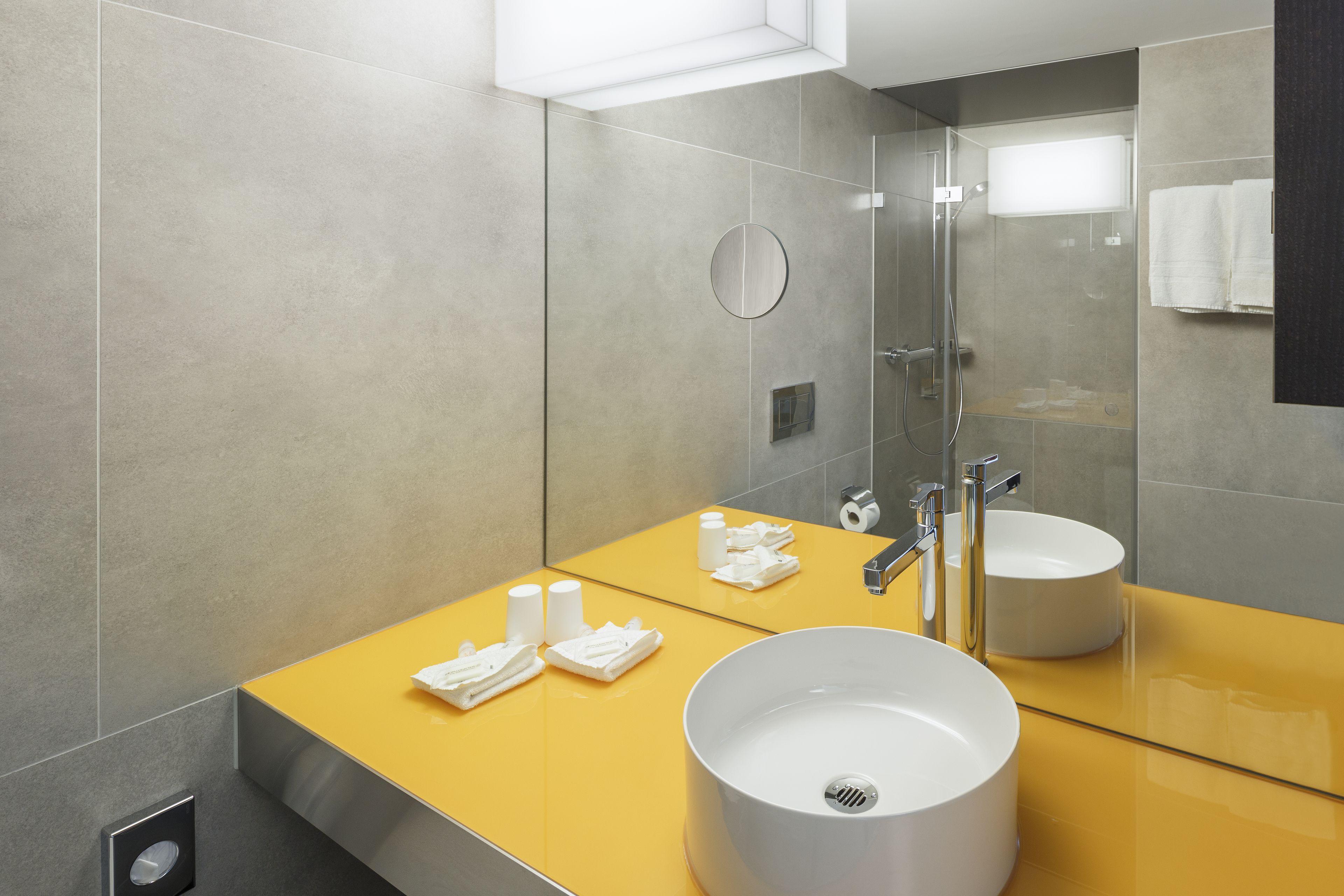 Hotel Zueri By Fassbind 4*