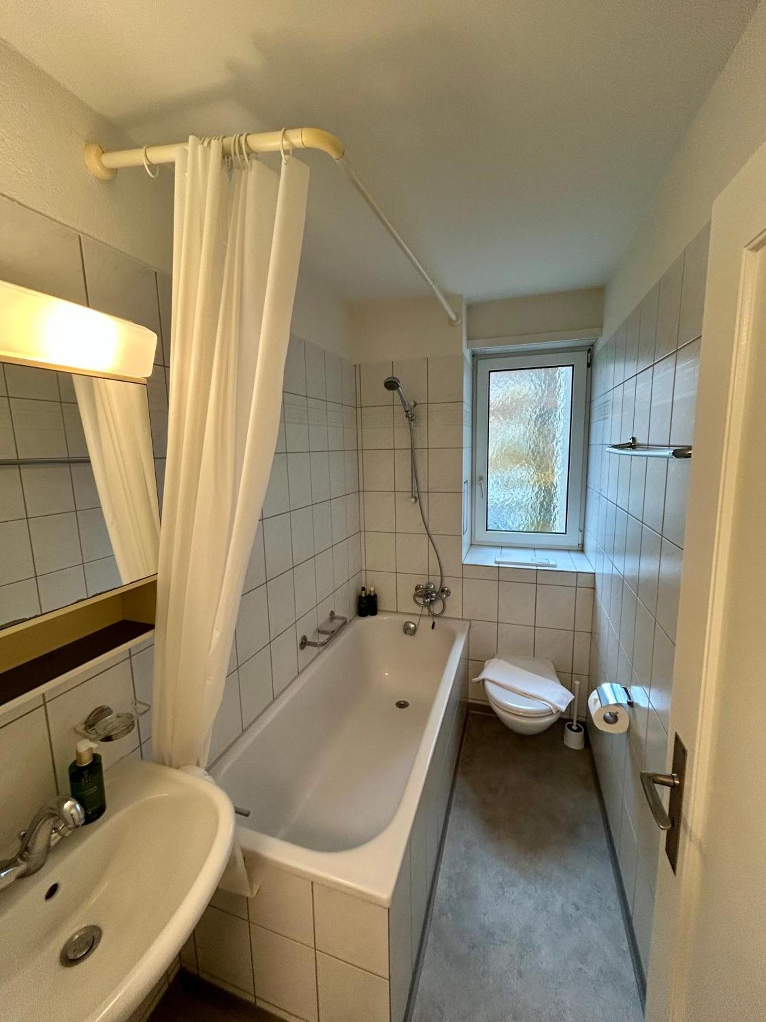 Simple With Natural Light * Zurich