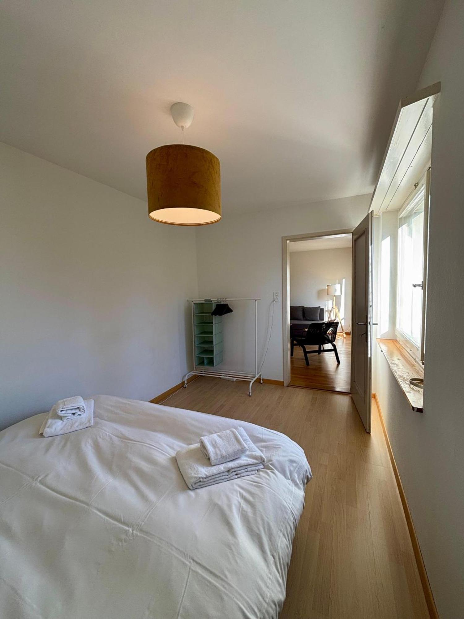 Simple And Warm On Koeschenruetistrasse *