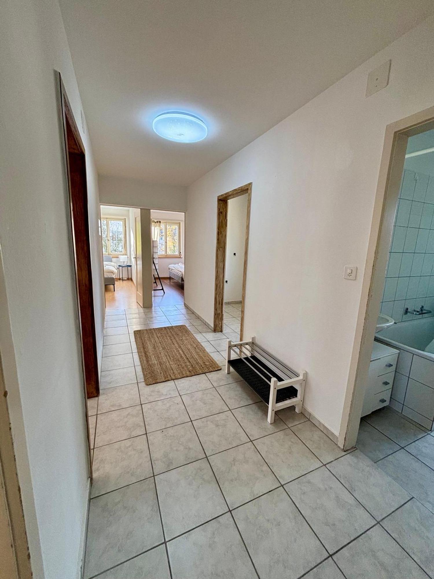 Simple And Warm On Koeschenruetistrasse Apartment *