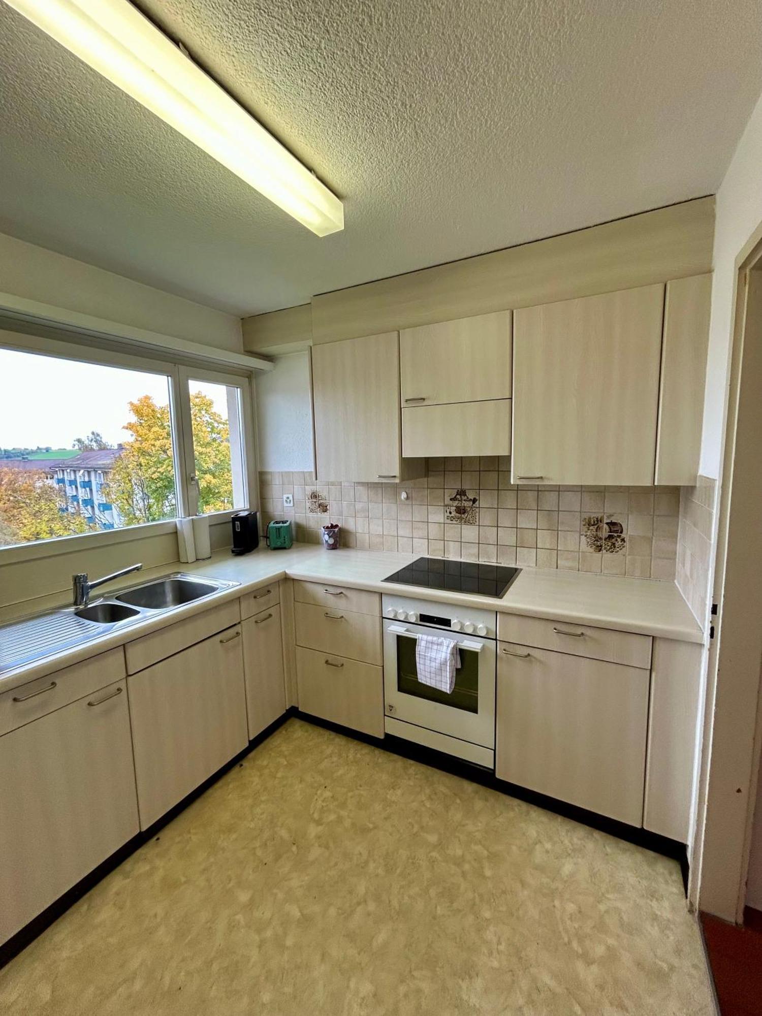 Schwandenwiesen 26, 8052 Switzerland *