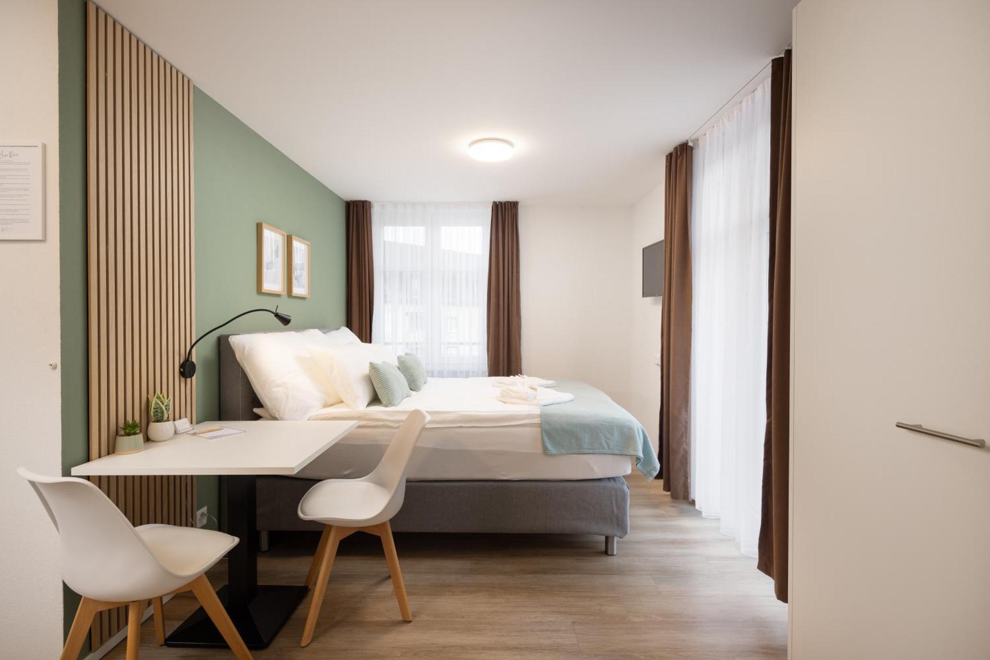 Stayy Nº7 & -self Check-in