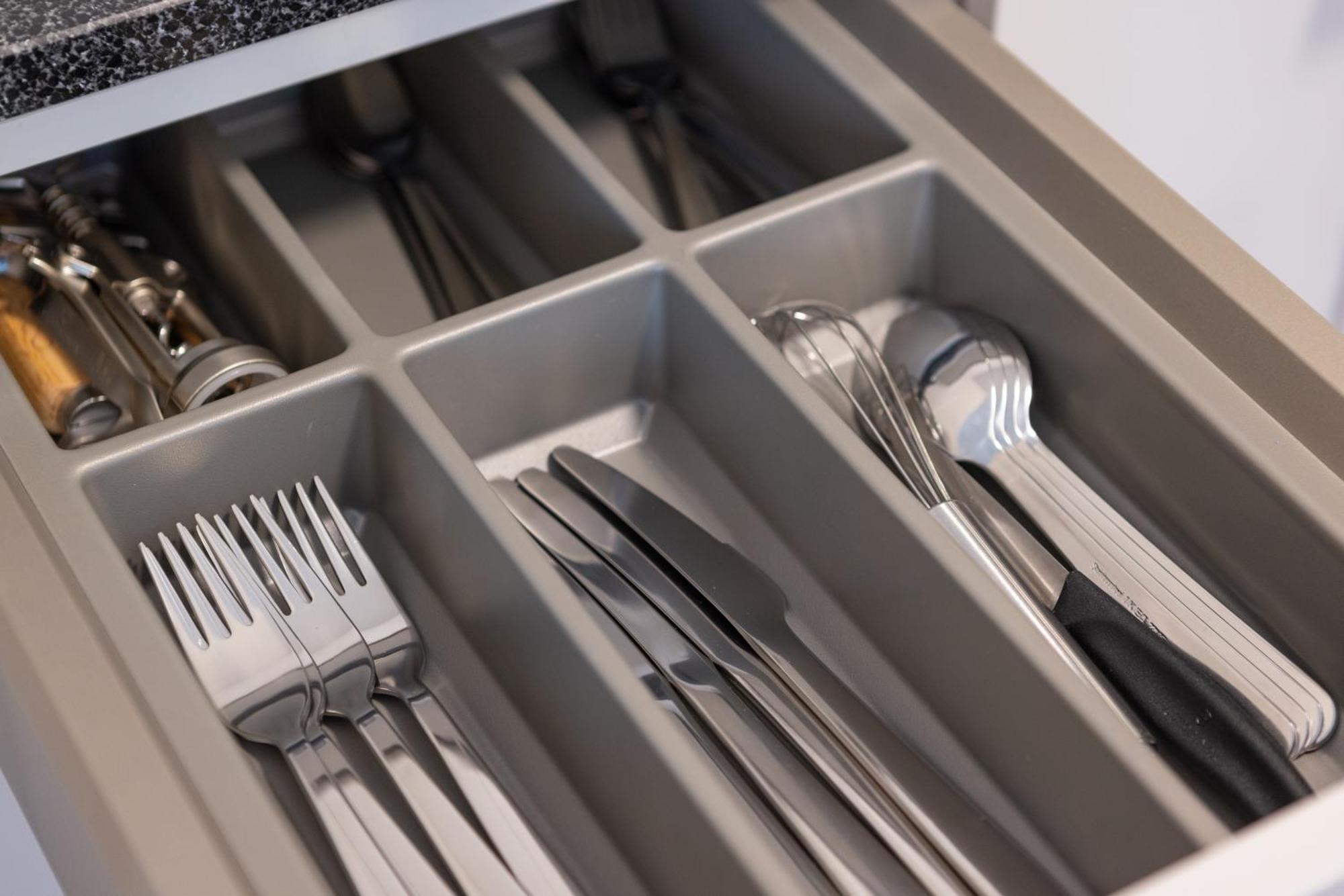 Stayy Nº7 & -self Check-in Aparthotel Zurich