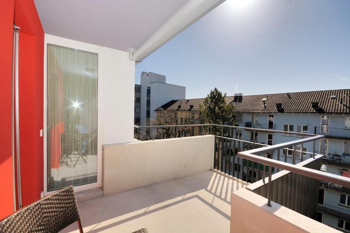 Charming Near - Flower 42 Apartment