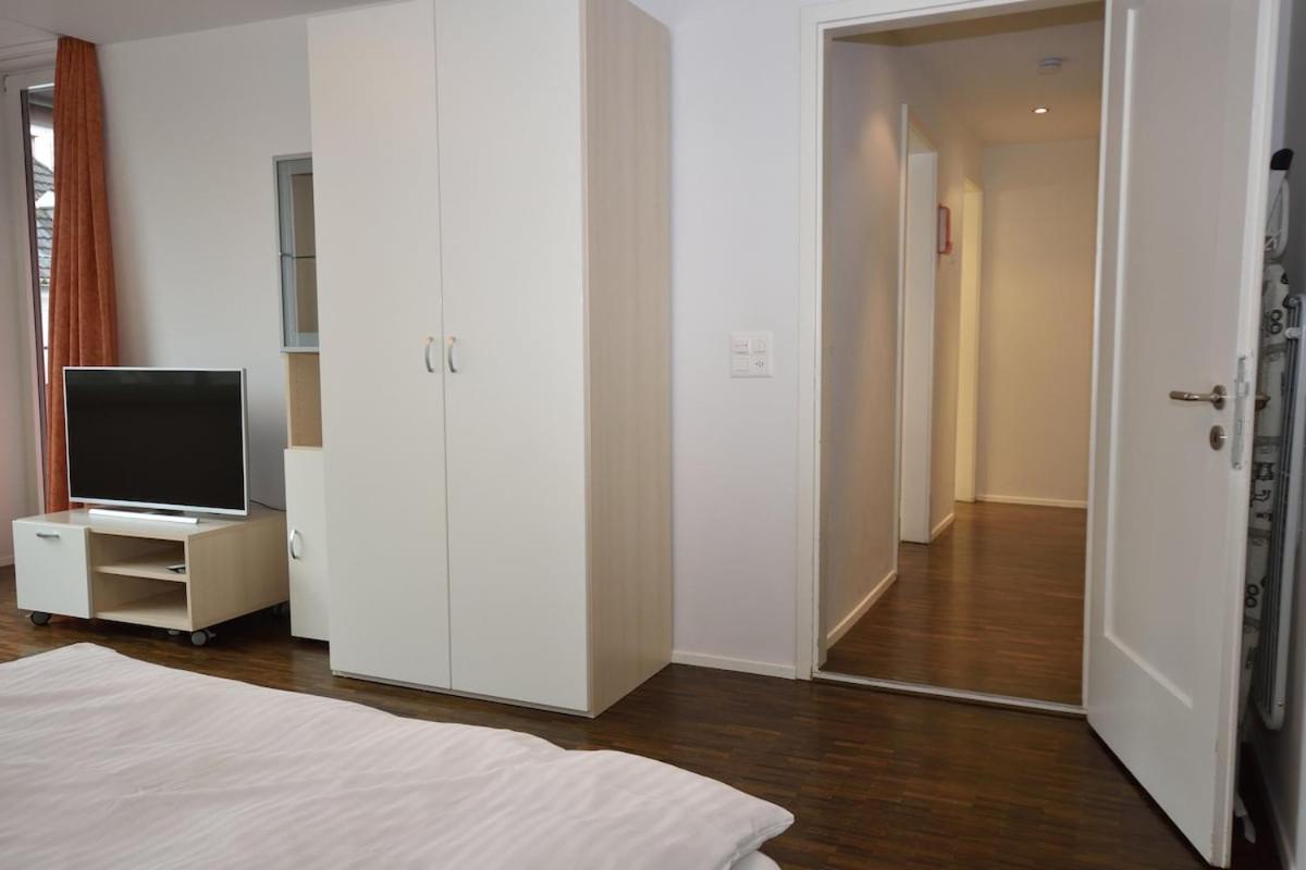 Charming Near - Flower 42