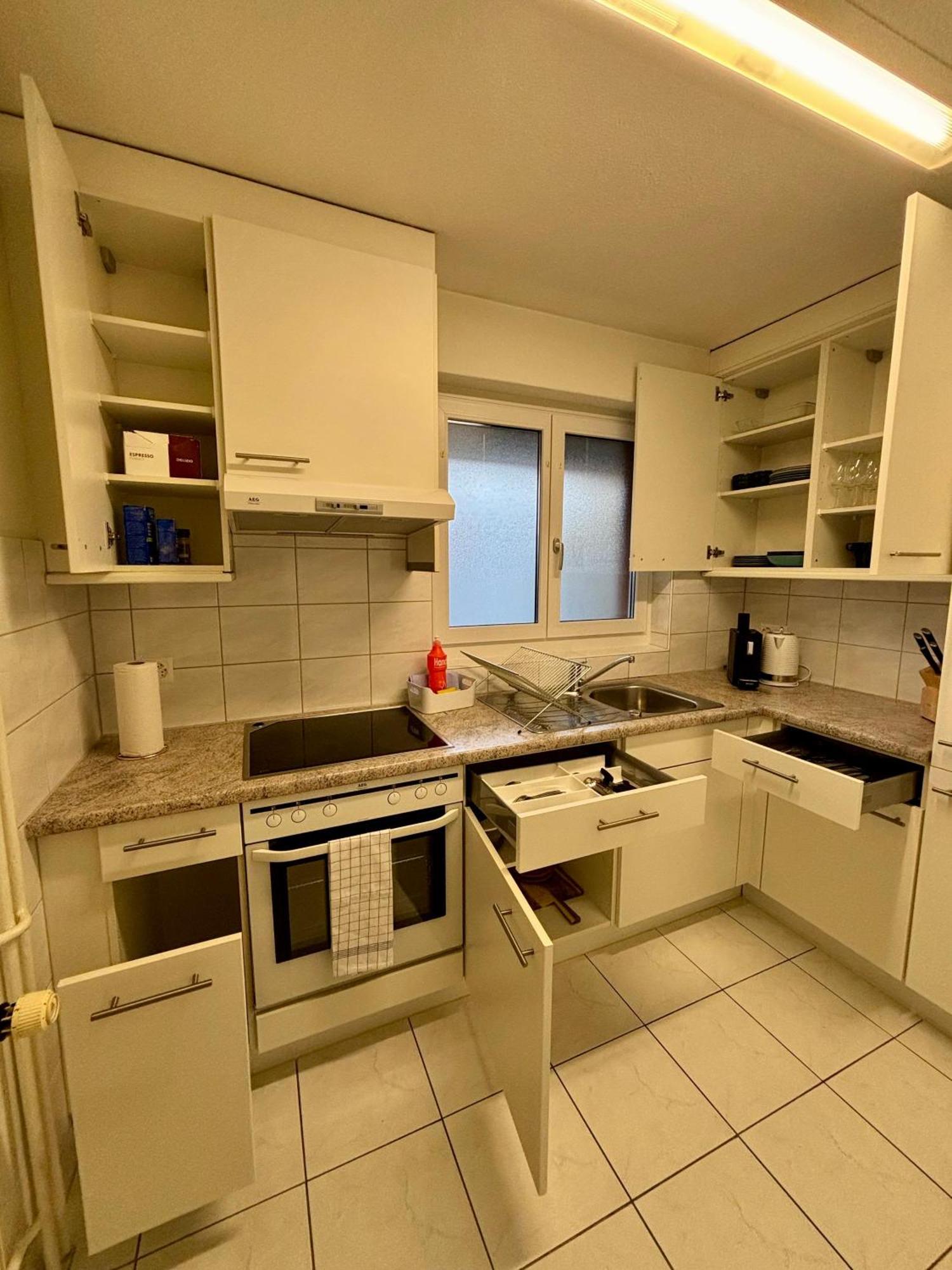 Basic & Simple On Langgruetstrasse Zurich