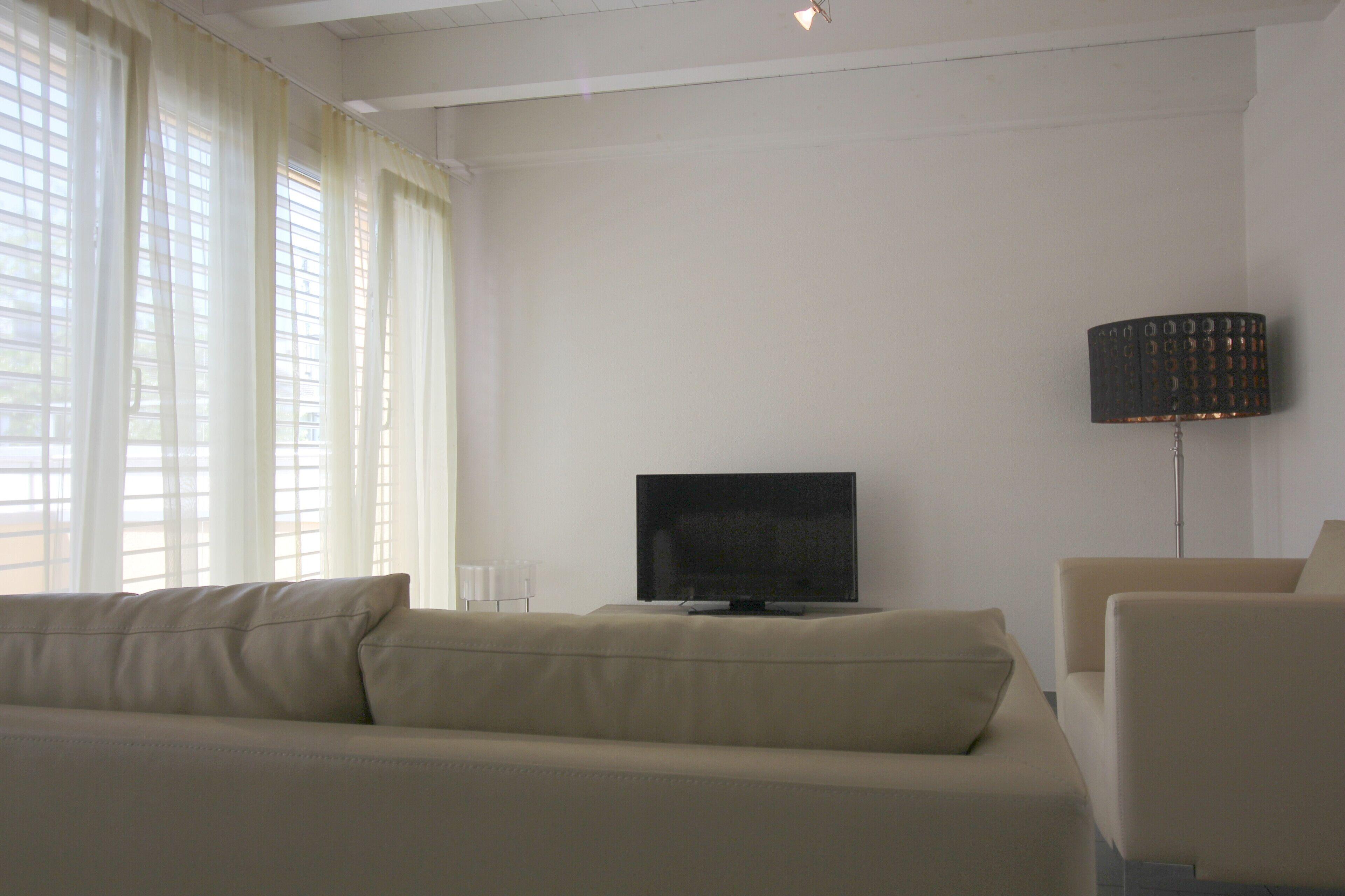 Swiss Star District 11 - Self Check-in * Zurich