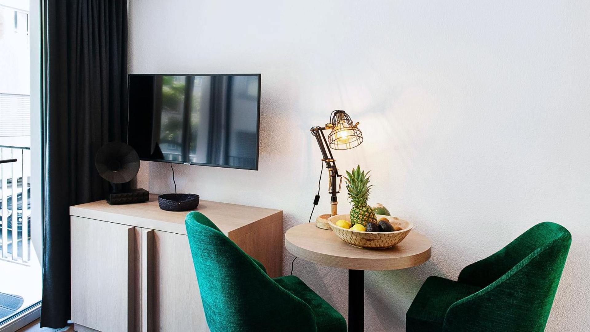 Cosmopolitan Seefeld Apartment