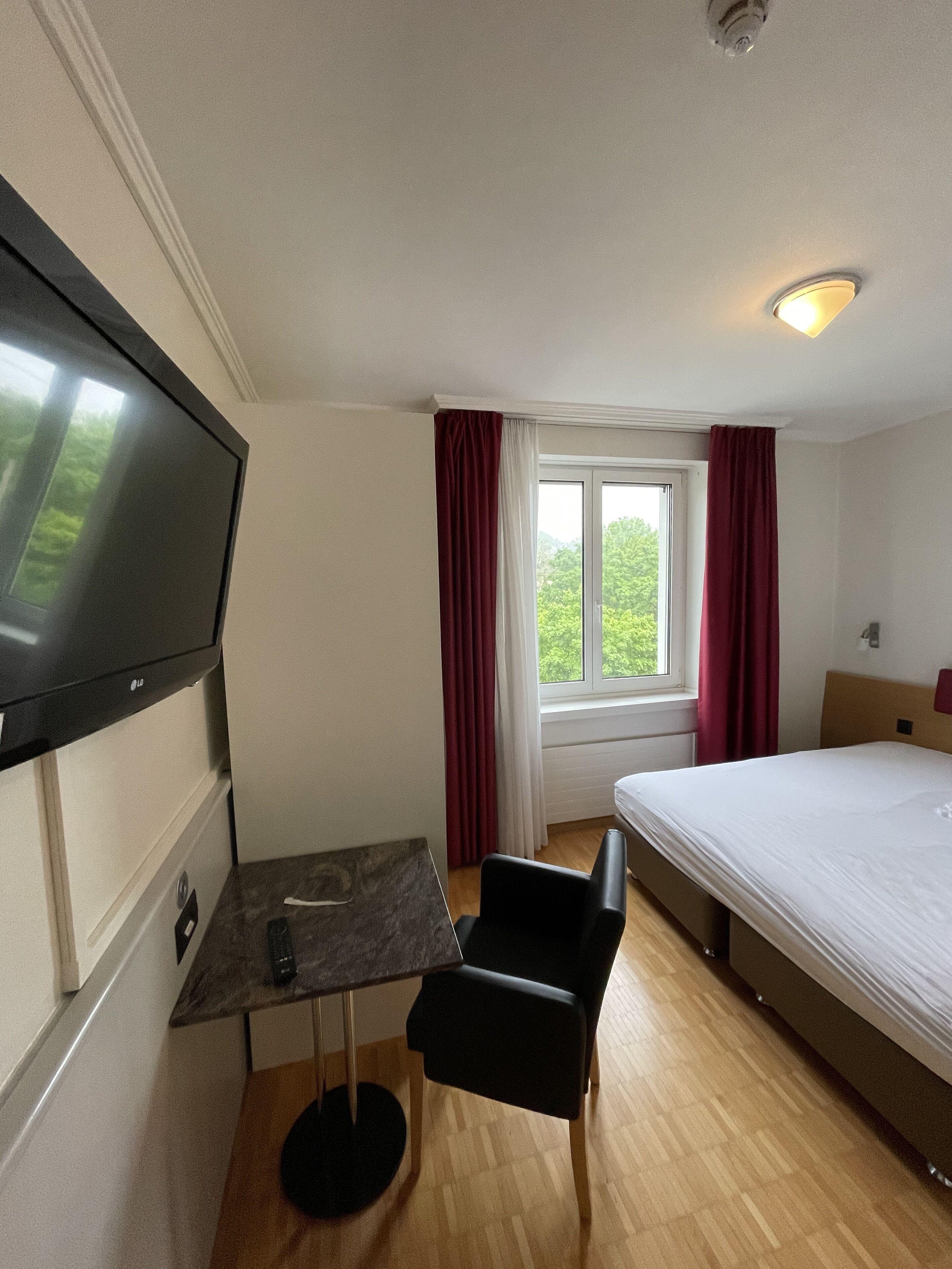 Swiss Star Irchel - Self Check-in