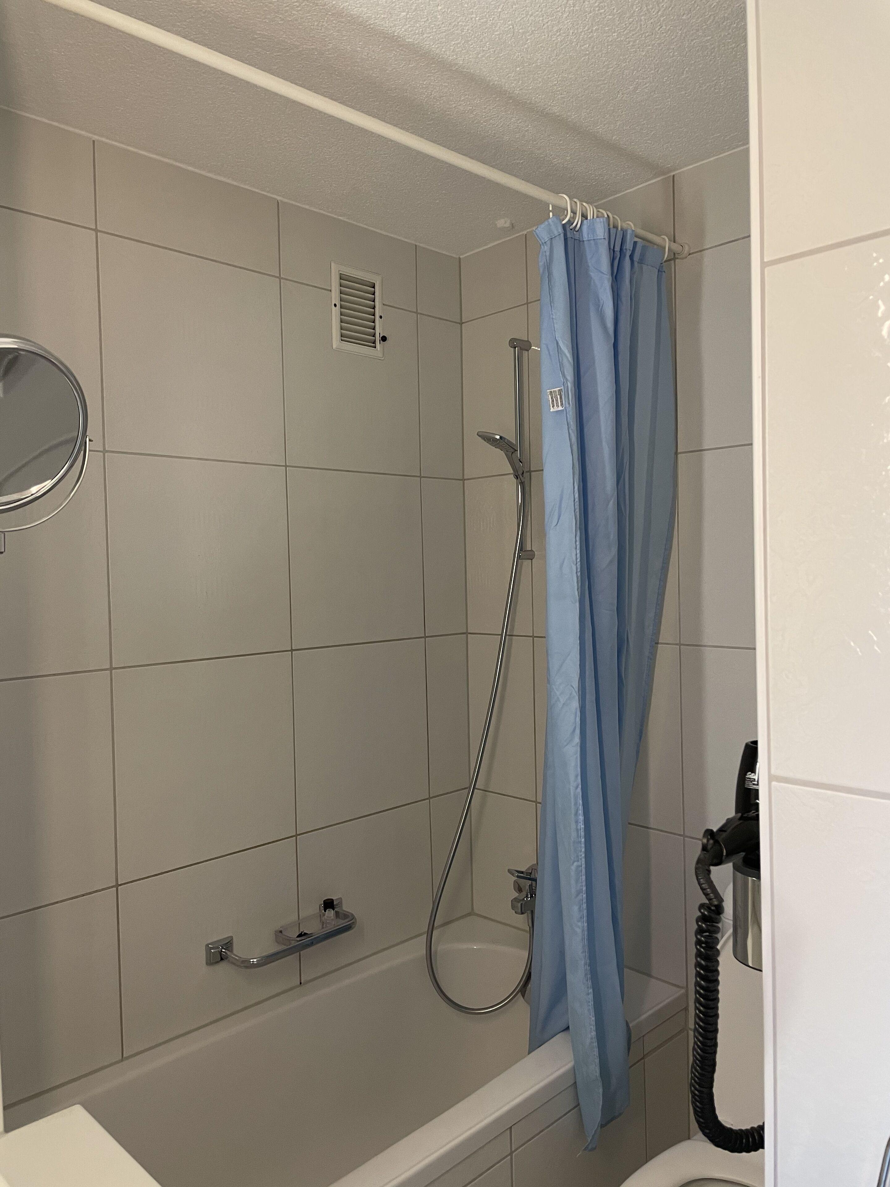 Swiss Star Irchel - Self Check-in * Zurich