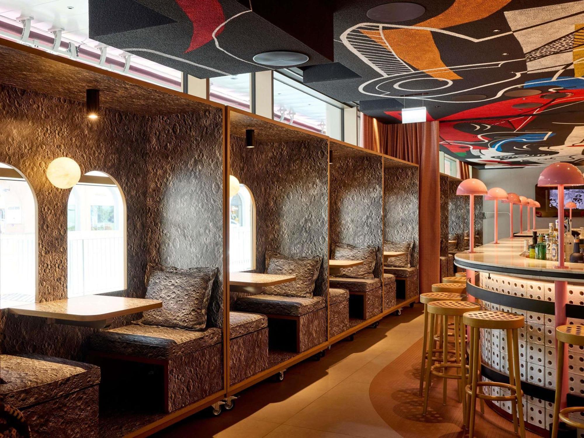 Mama Shelter Hotel 4*