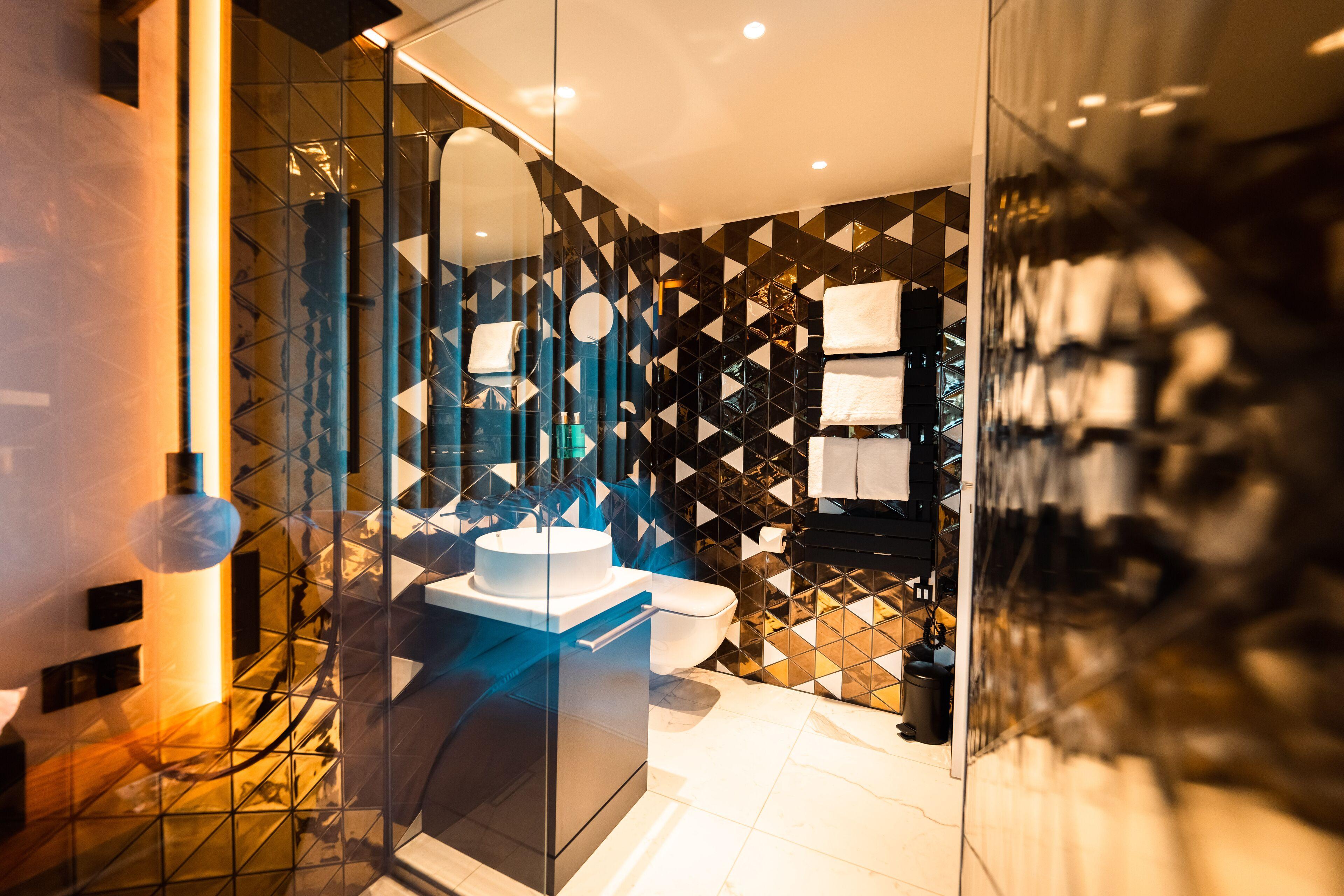 Five - Luxury Hotel 5*