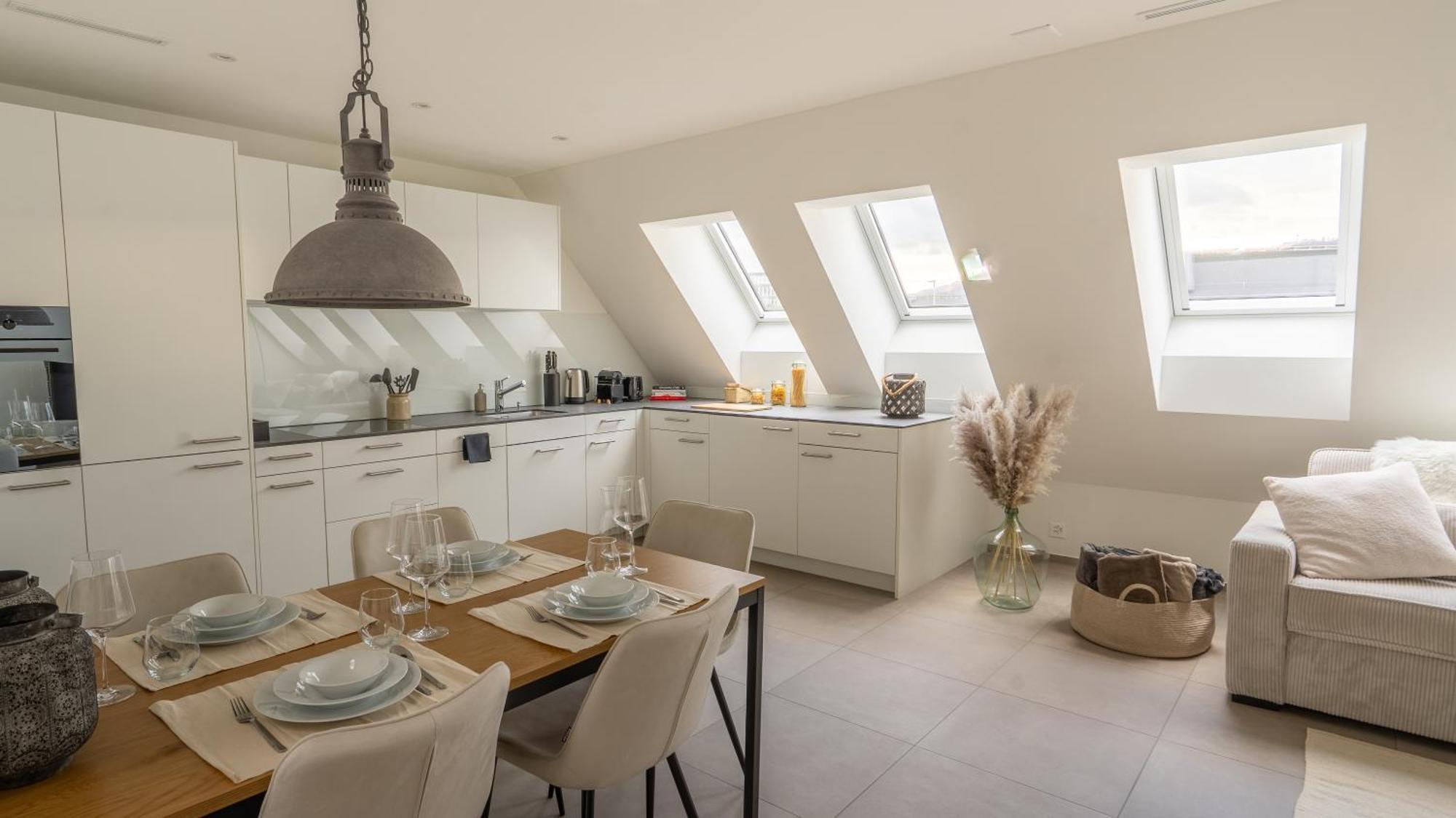 Modern Next To Hb With Roof Terrace *