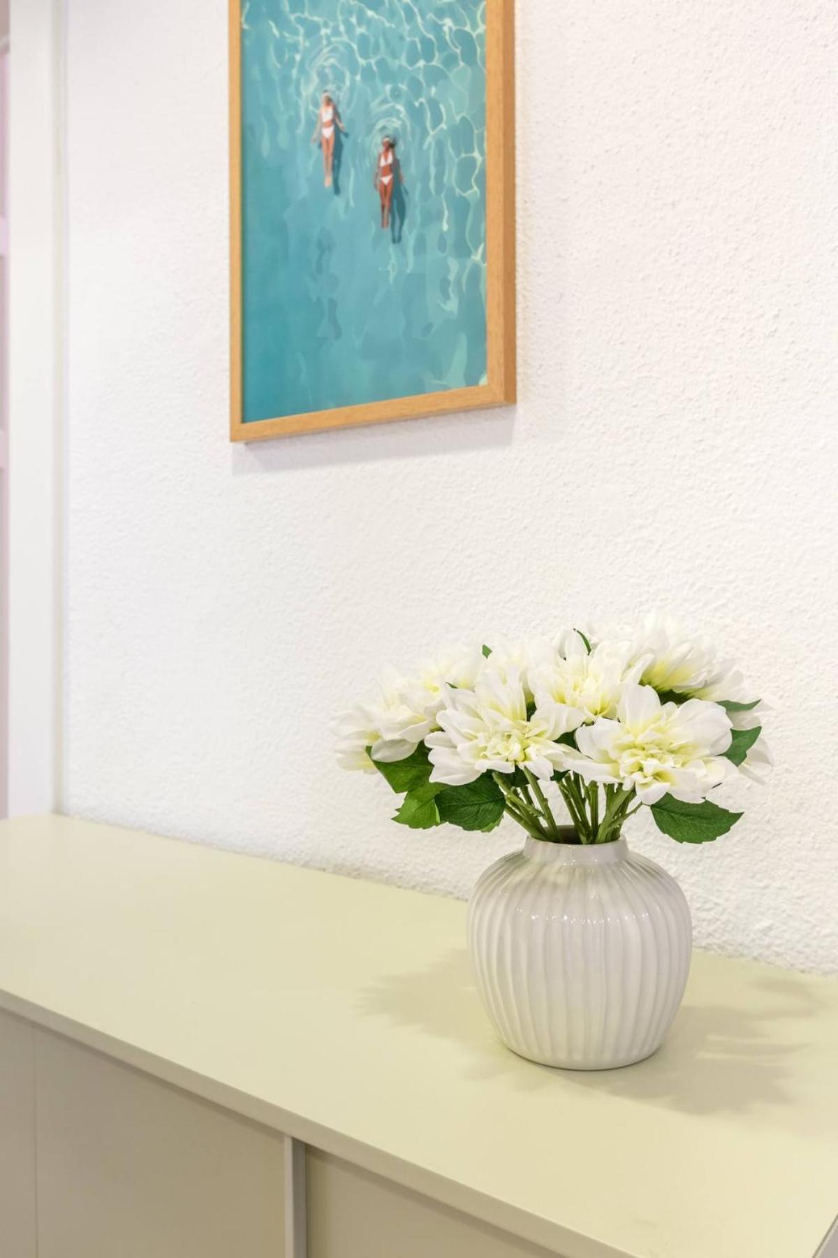 Family 3 Bedroom Apartment *