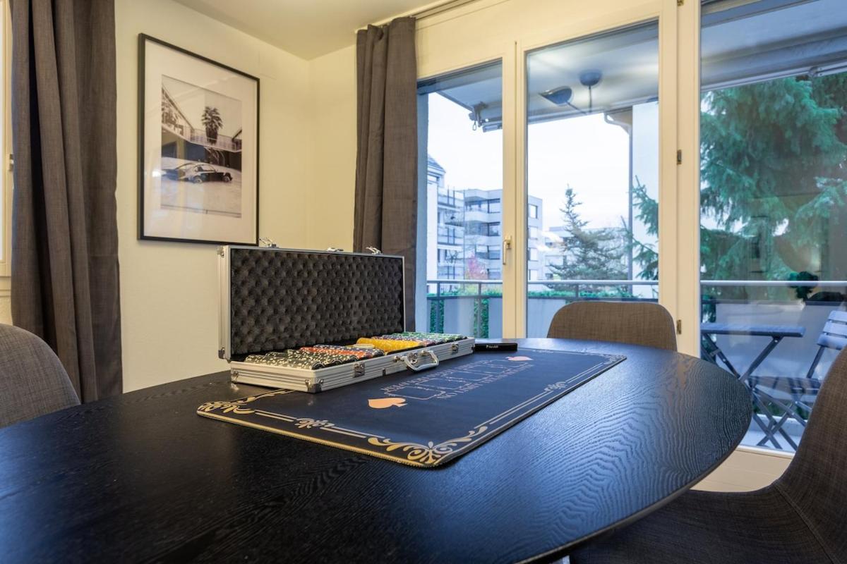 Level - Free Parking *