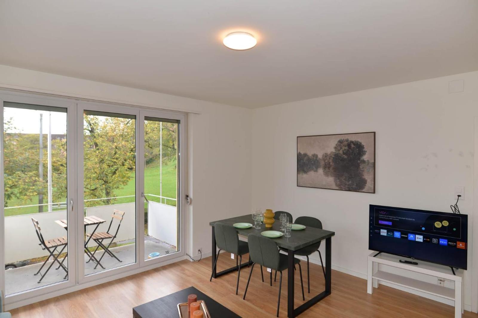 Parkside & Peaceful Near Google & Paradeplatatz *