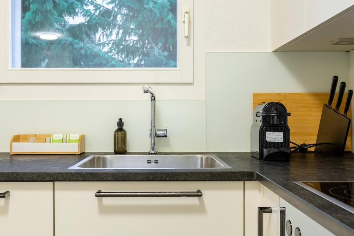 Level - Free Parking *