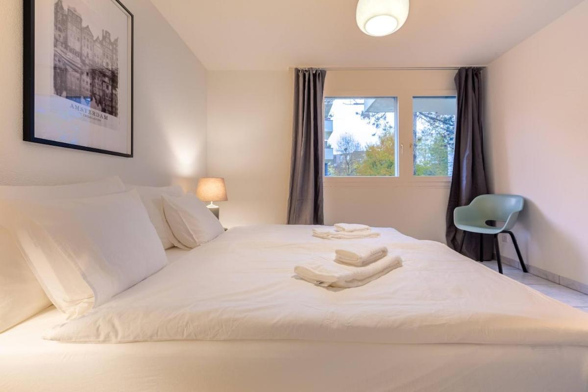 Apartment Level - Free Parking *