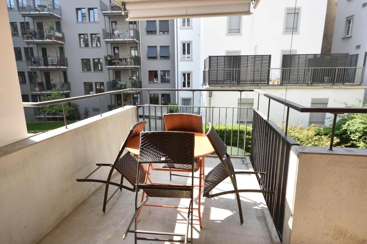 Apartment Very And Modern 2br Near - Flower 13 Zurich