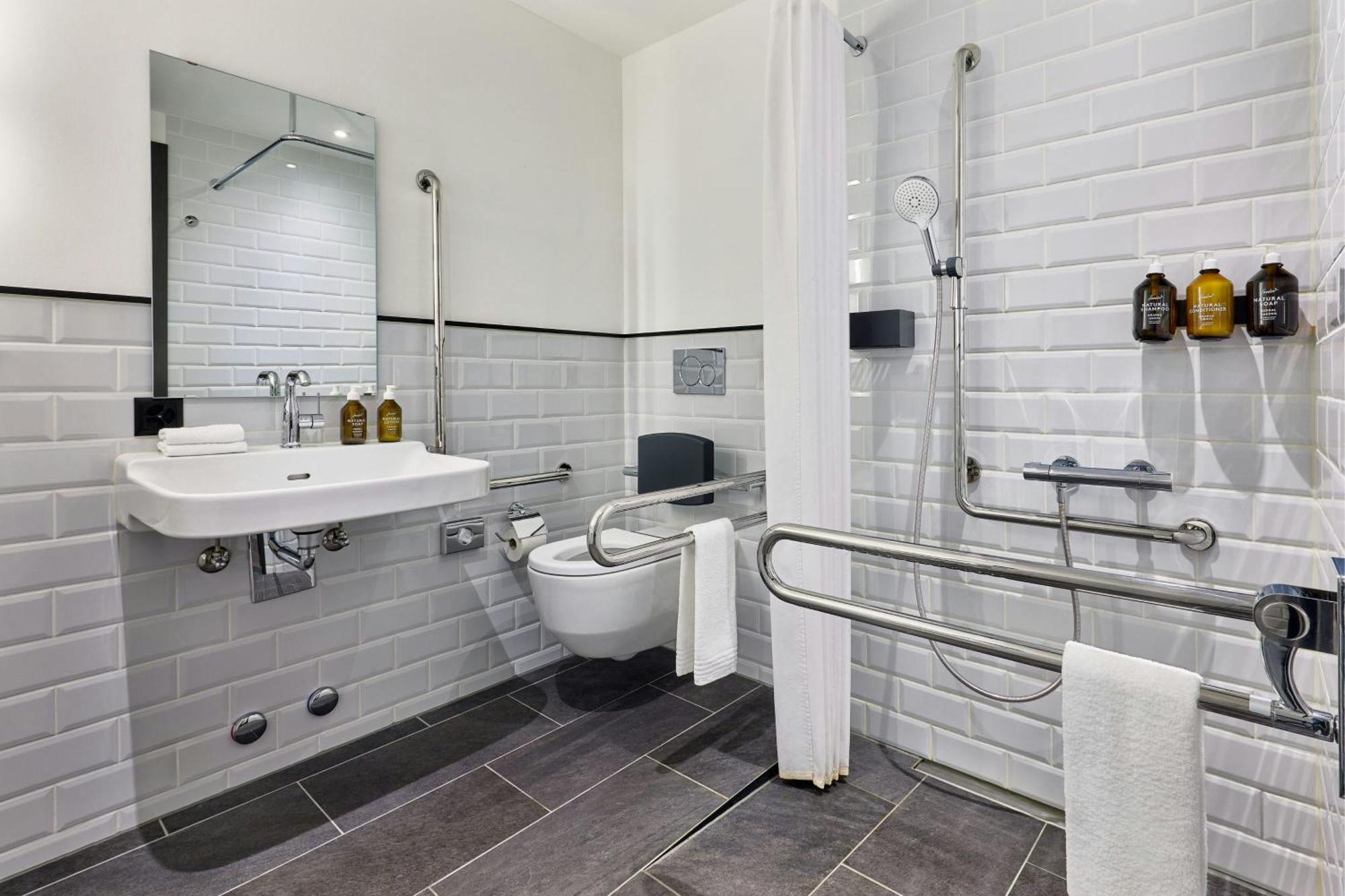 Hotel Neues Schloss Privat Zurich, Autograph Collection 5*