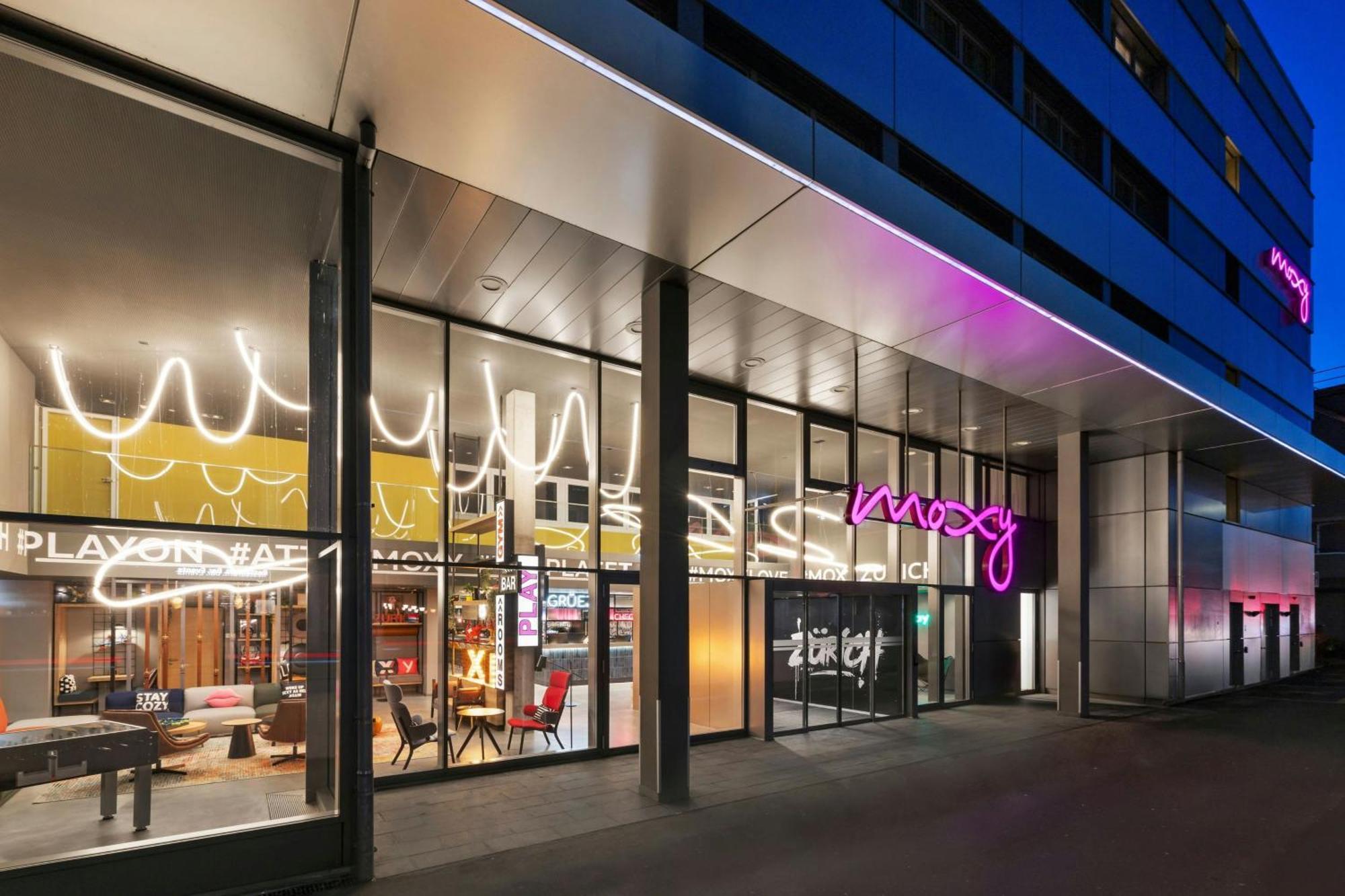 Moxy Hotel 3*