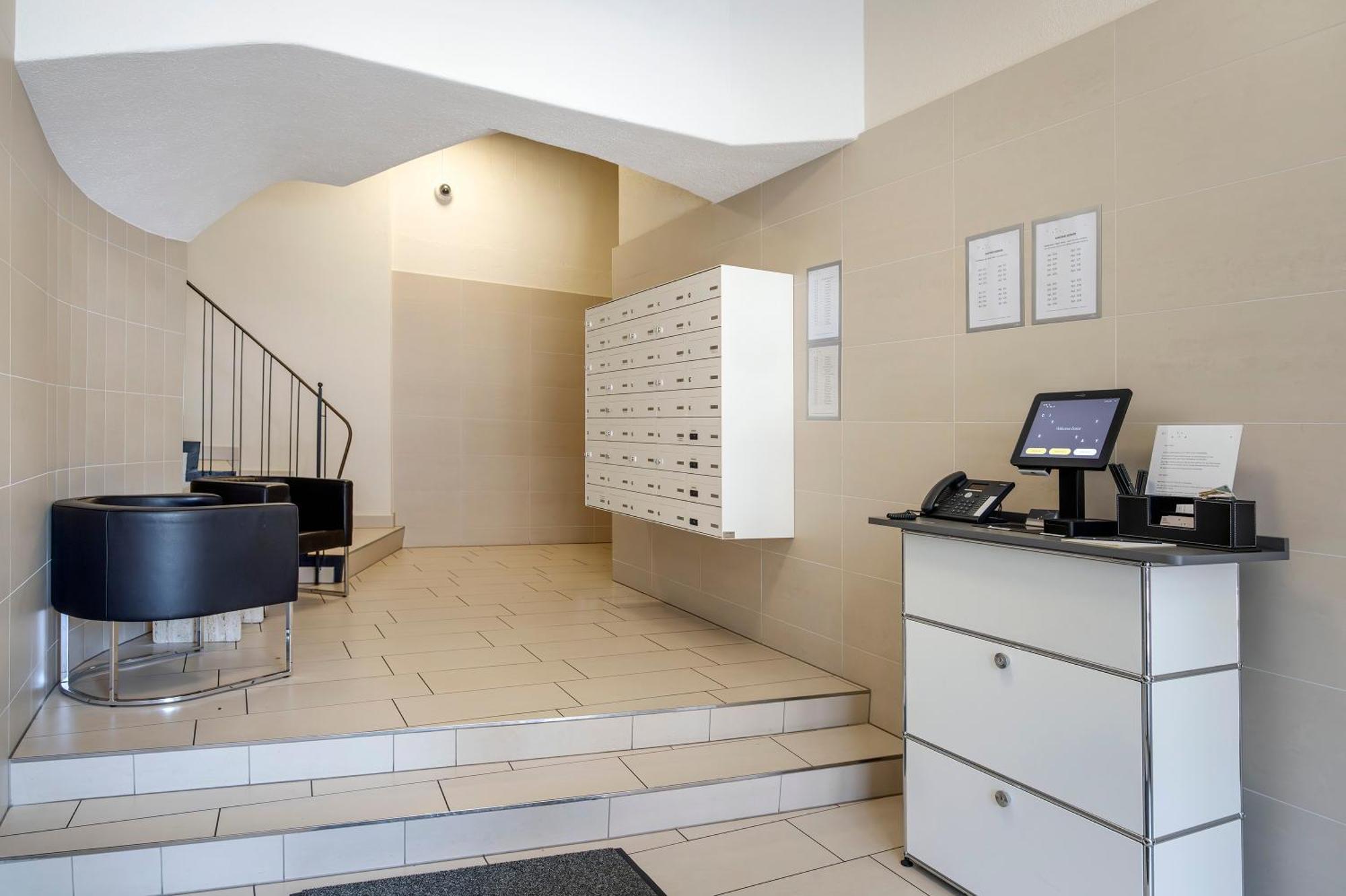 - Forchstrasse Apartment Zurich