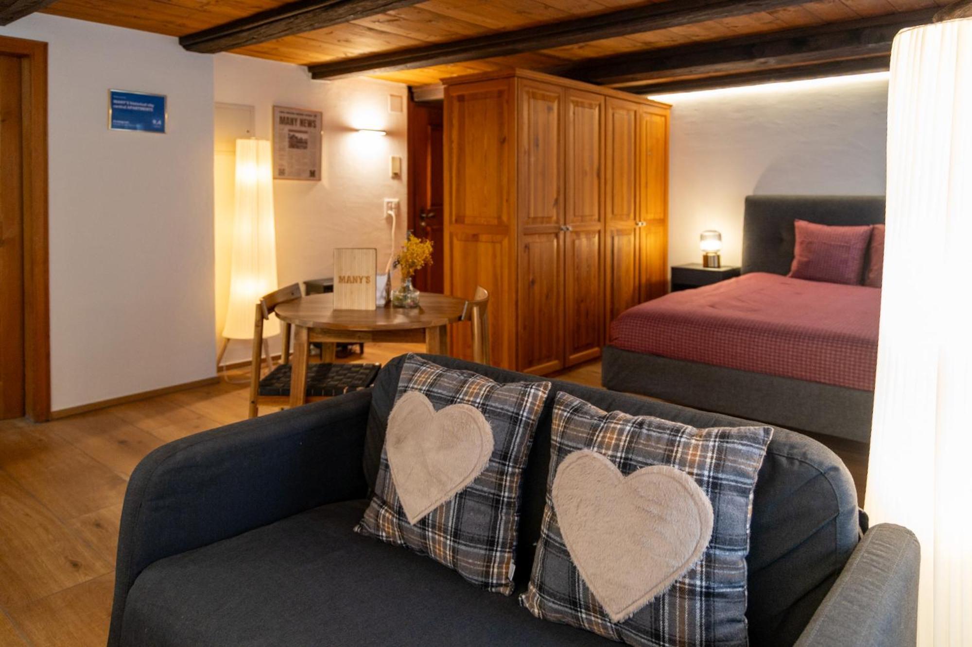 Many's Historical Zurich