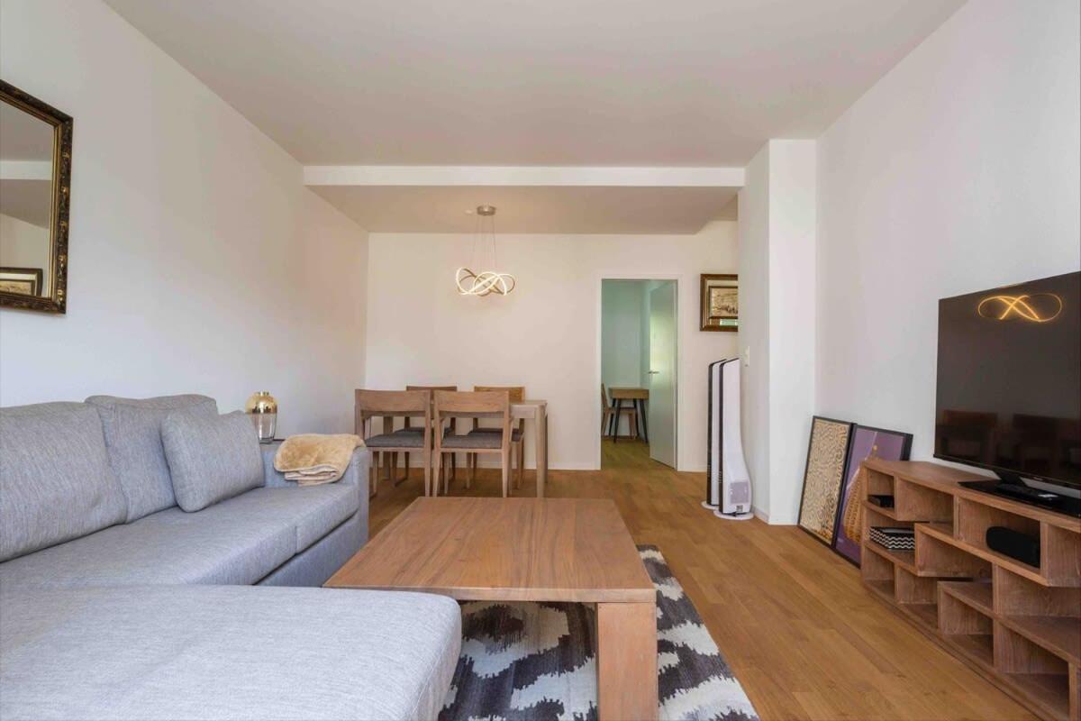 Kaya 2a - Downtown 2br With Balcony Apartment Zurich