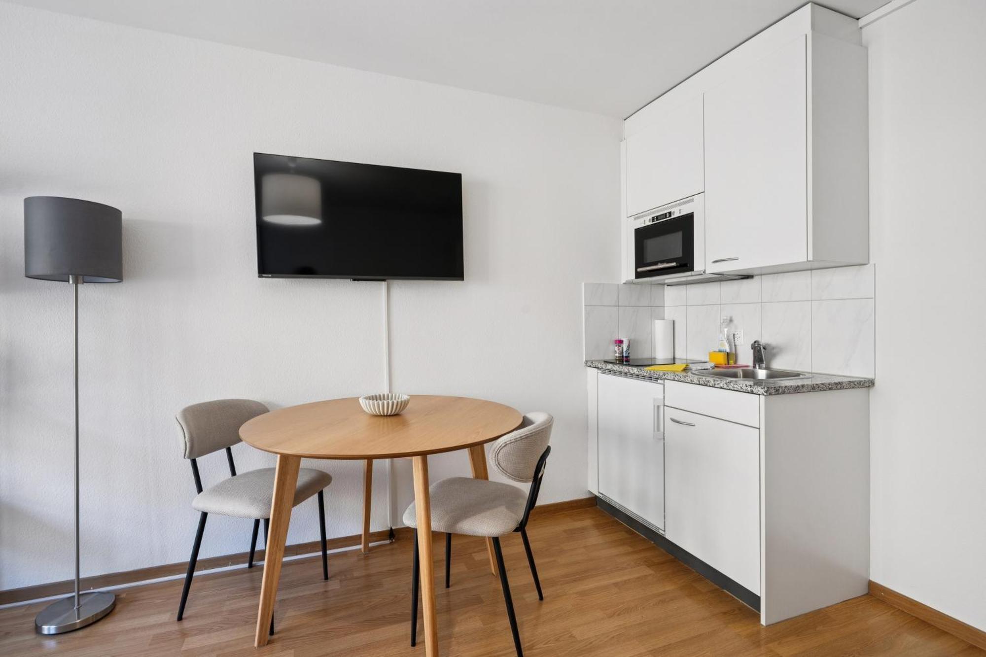 Cute In The Center - Crown 42 Apartment Zurich