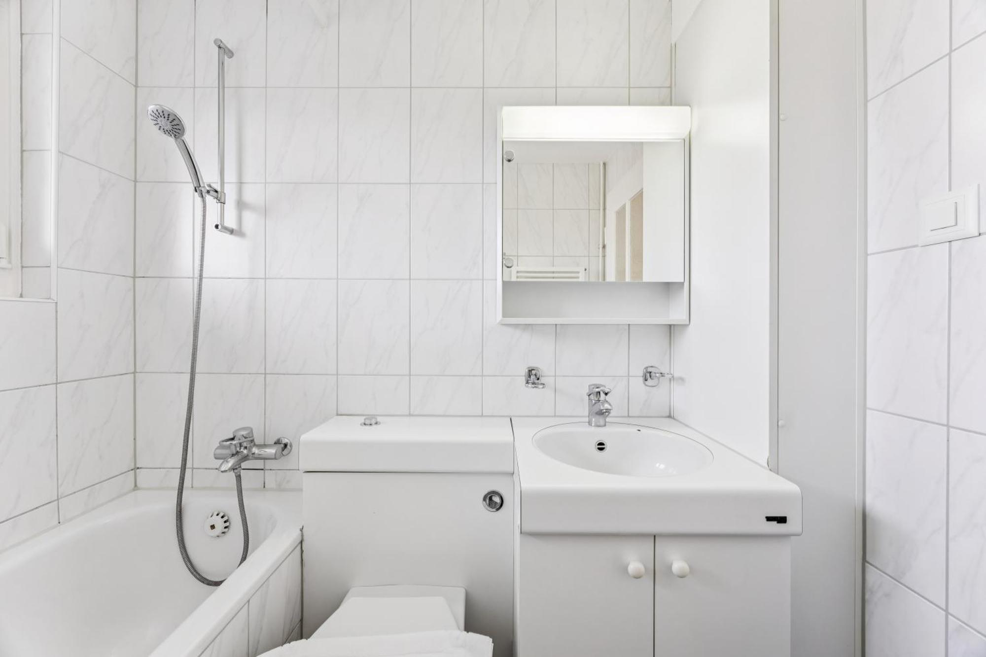 Lovely In The Center - Crown 1 Apartment *