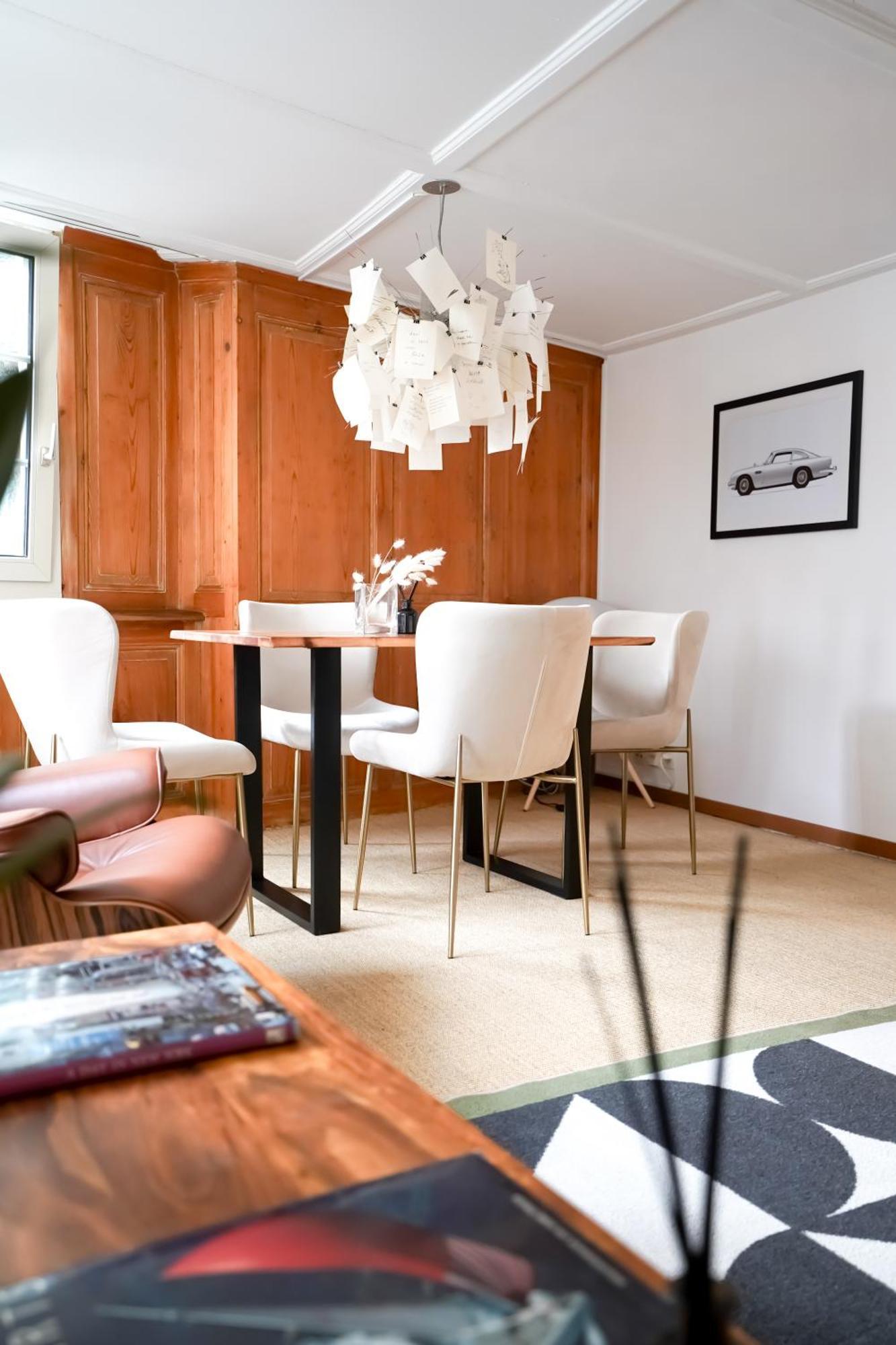 Charming Historical In Center Oldtown Apartment Zurich