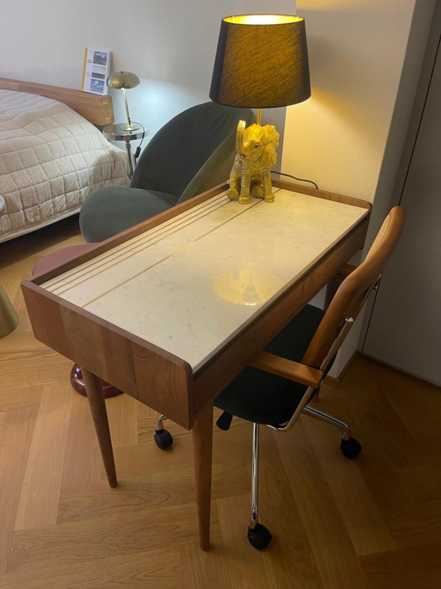 Exclusive Next To Main Station