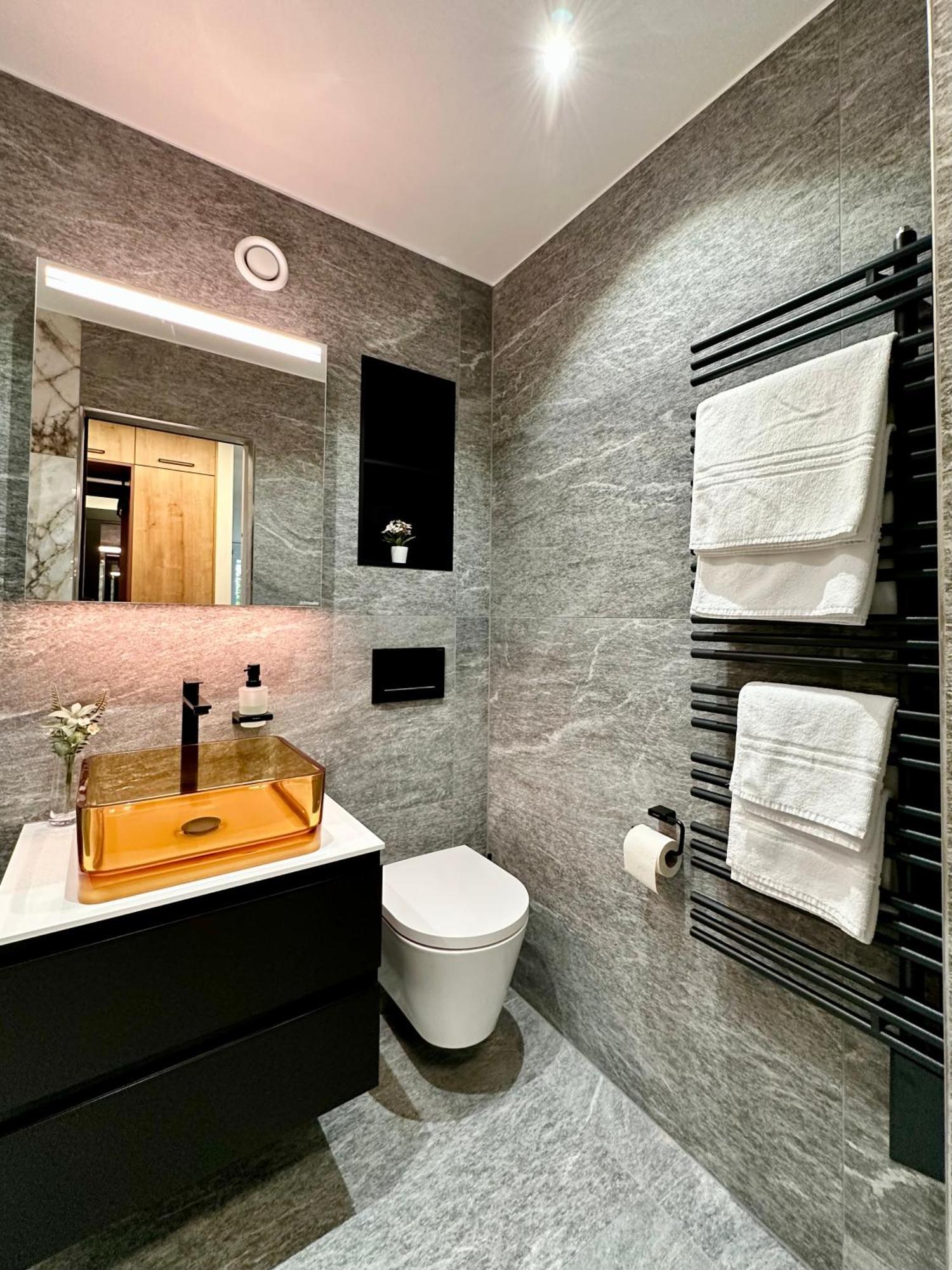 Apartment Alpine With Ac, Garden Terrace And Much Privacy *