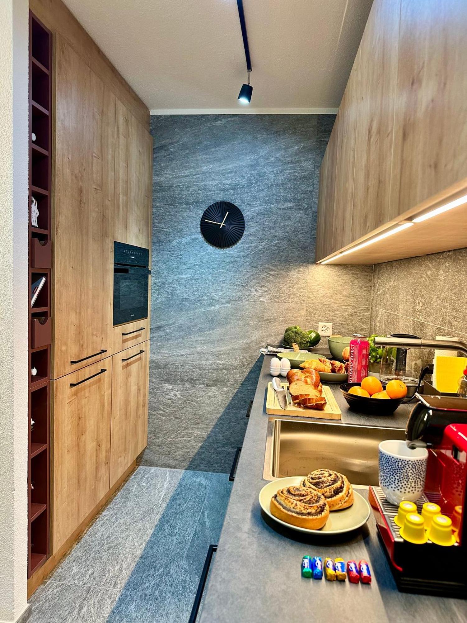 Alpine With Ac, Garden Terrace And Much Privacy *