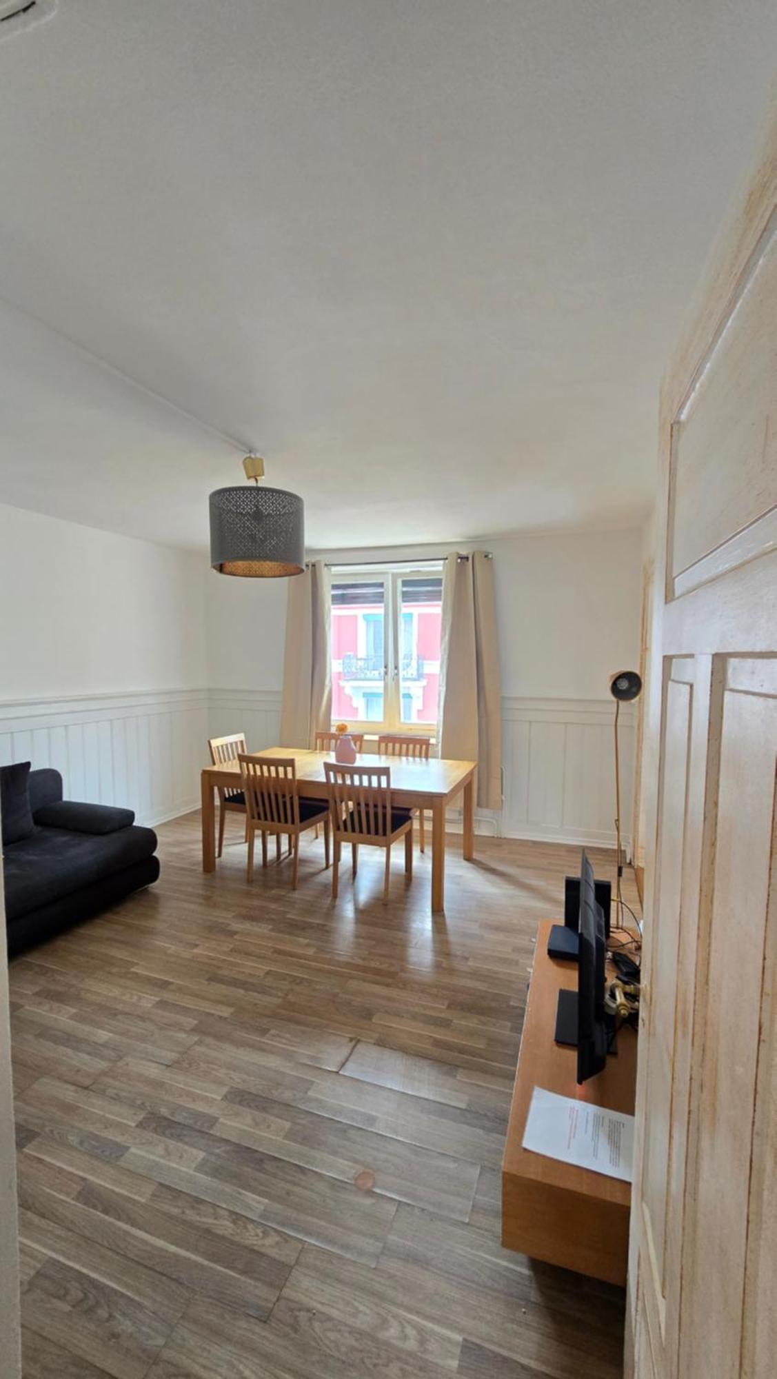 Cozy 2-bedroom In Vibrant * Zurich