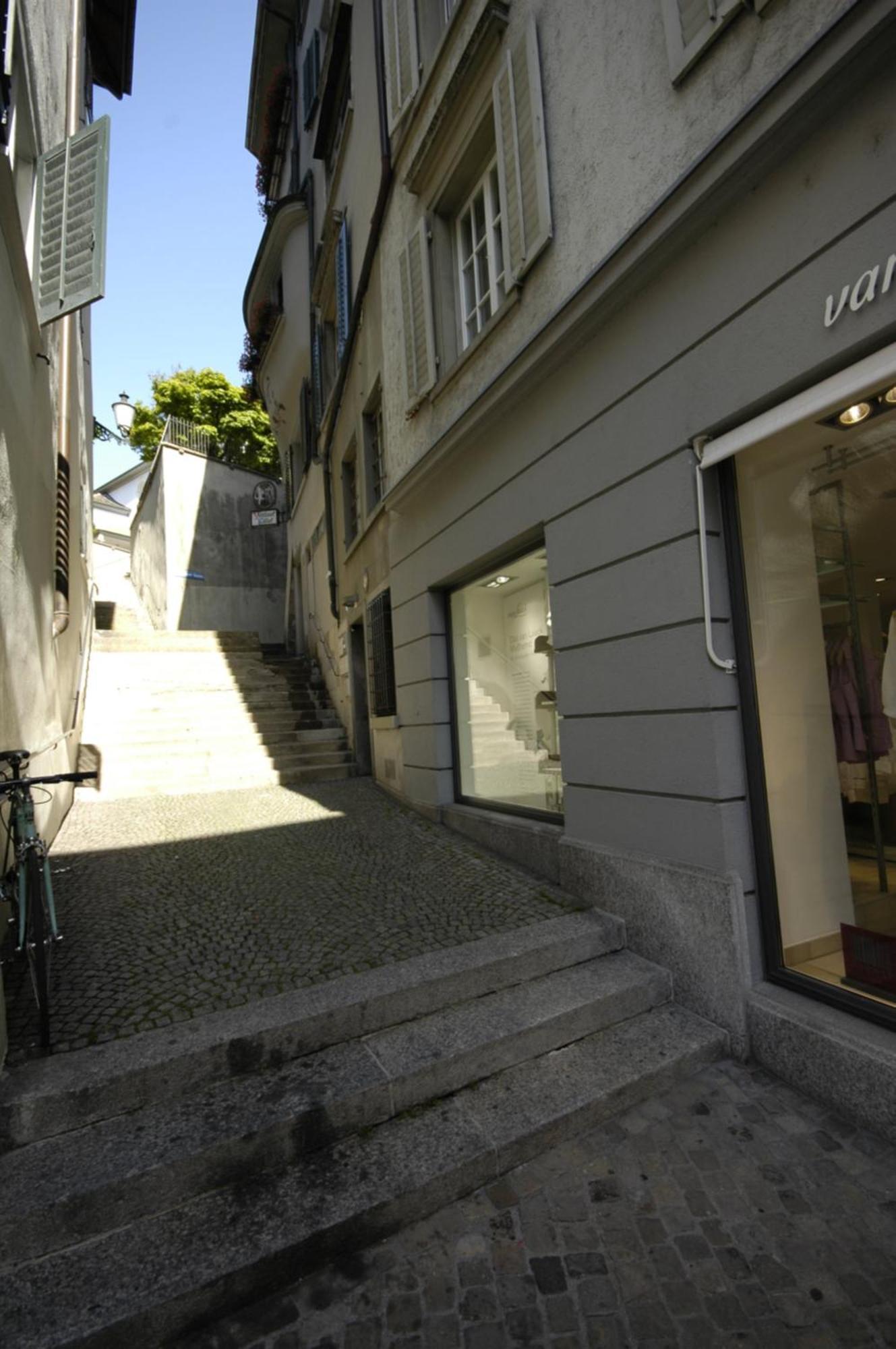 In Famous Area - Stork 31 *