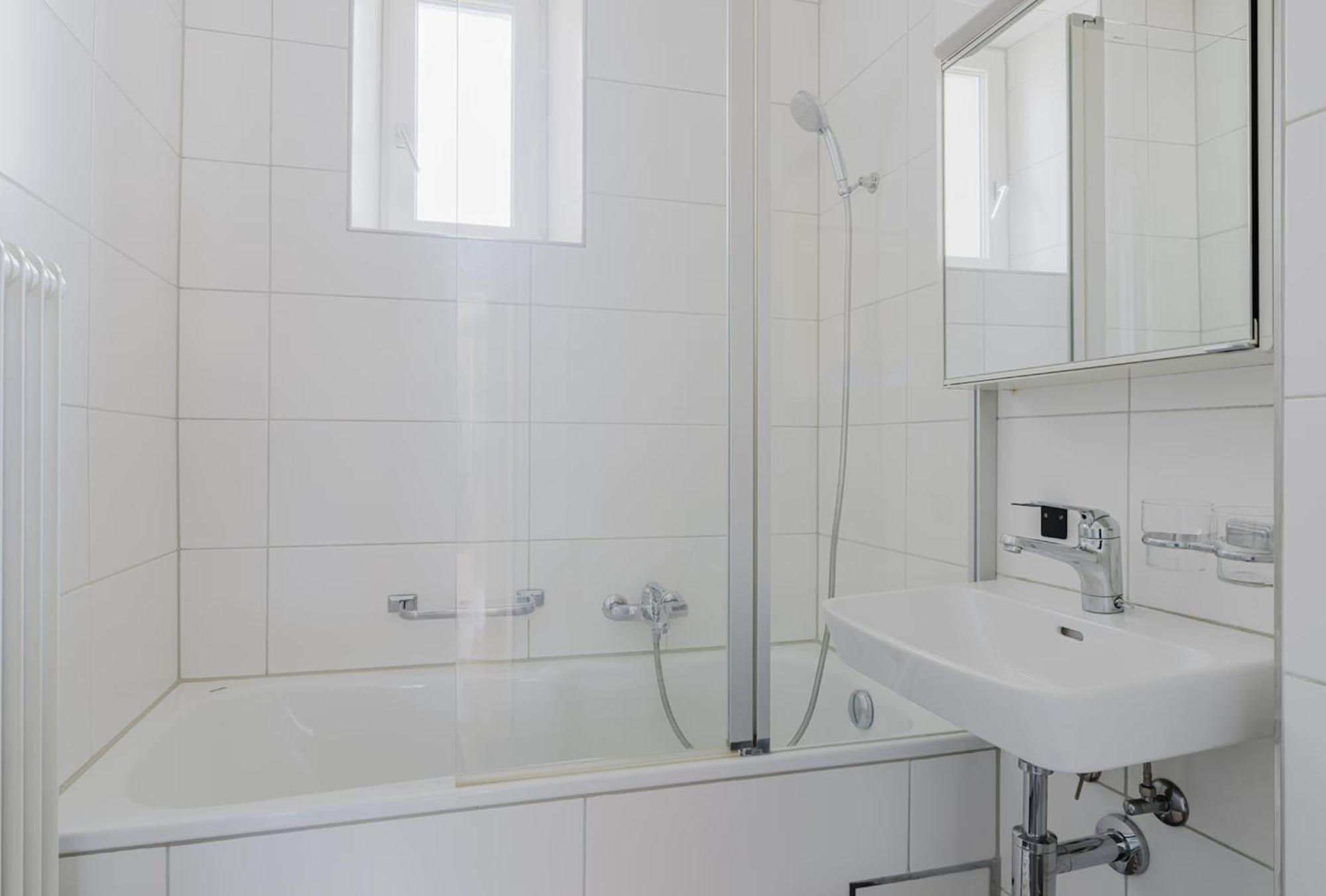 Apartment Charming In 4 Zurich