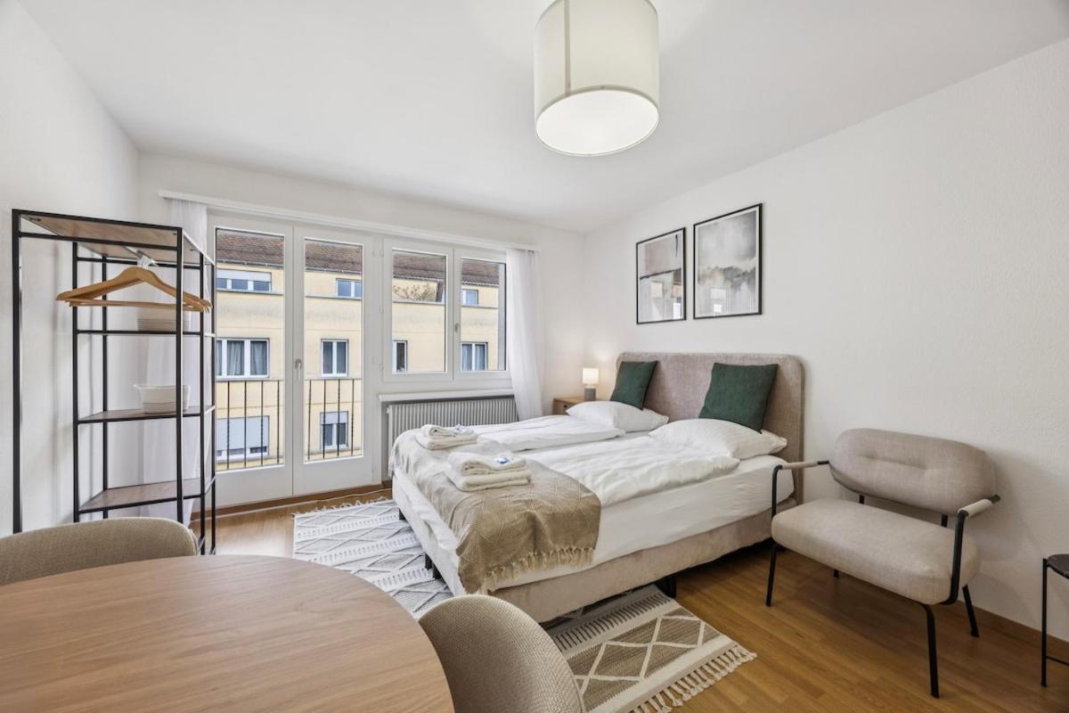 Wifi, Smart Tv, Centre, Queen Bed - Cr 18 * Zurich