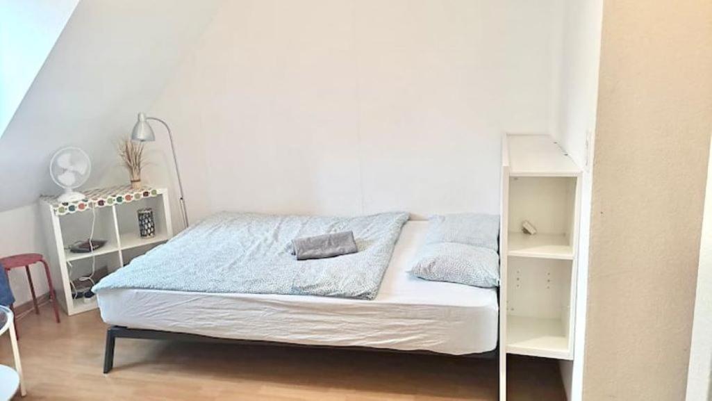 Apartment Hb Station Studio, Leon Zurich