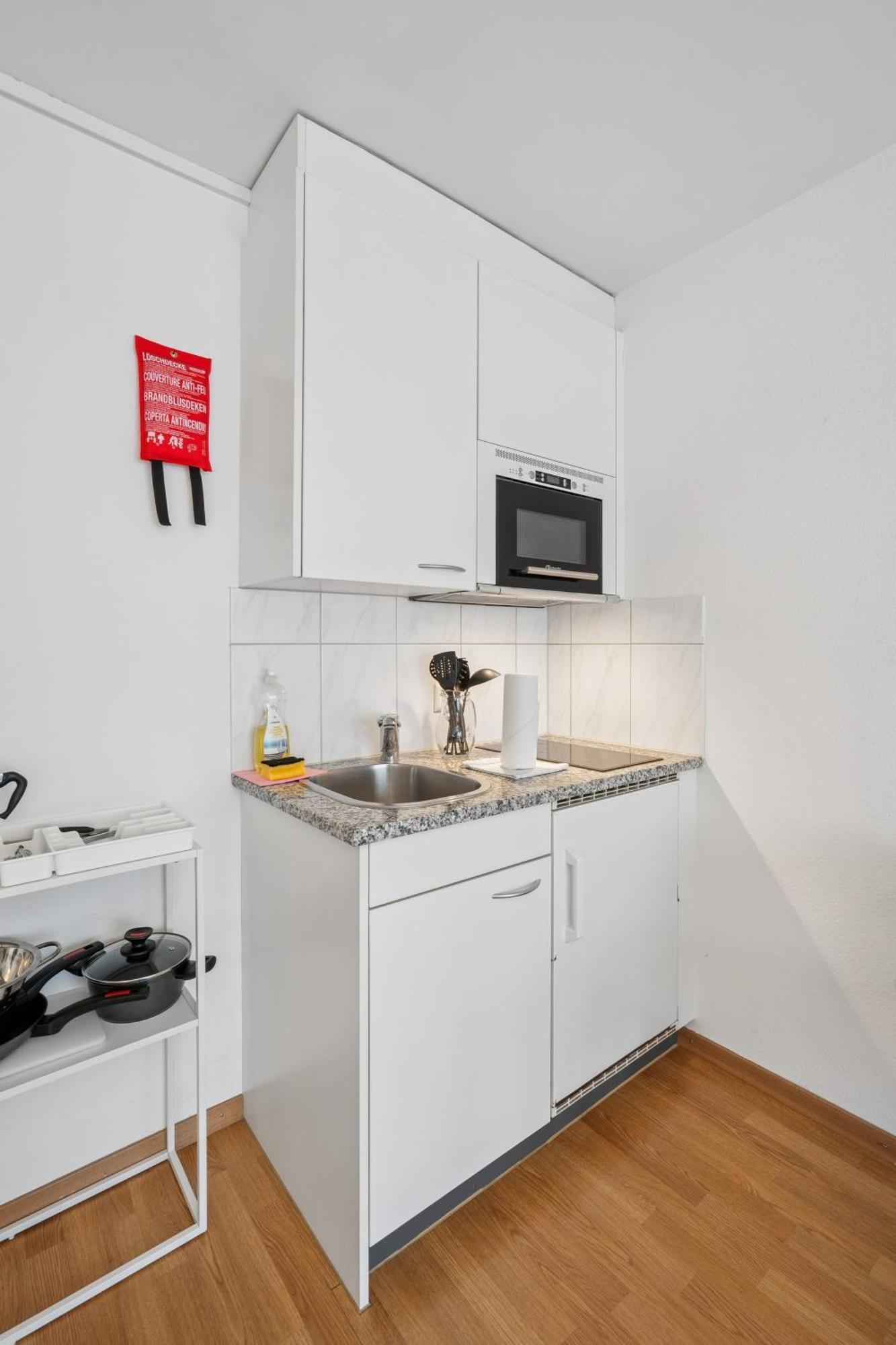 - Crown 22 Apartment *