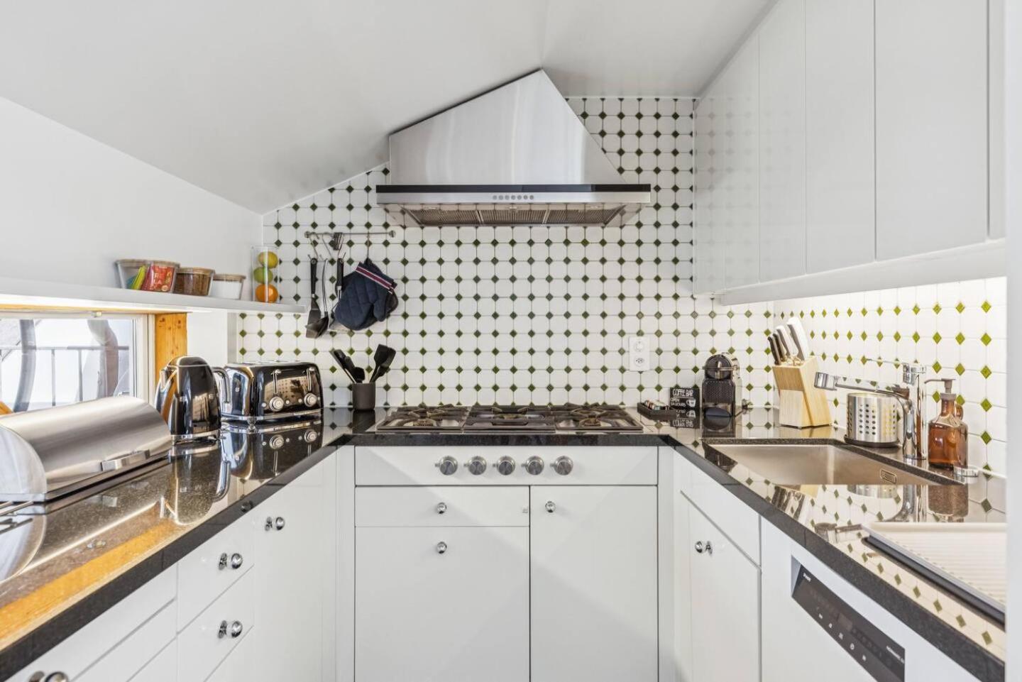 Old Town Penthouse Rooftop Terrace Ac * Zurich