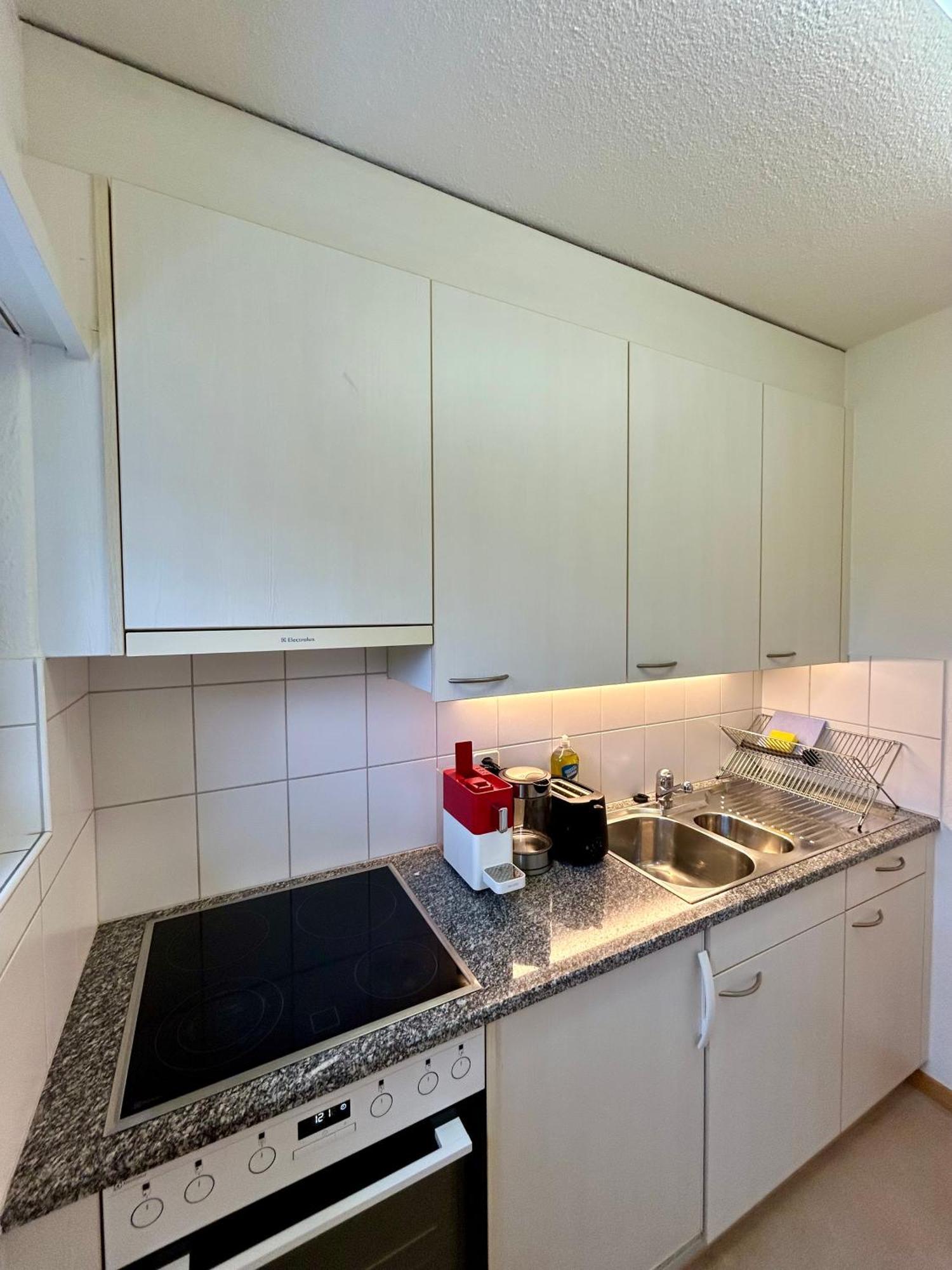 Cozy In Witikon District Apartment