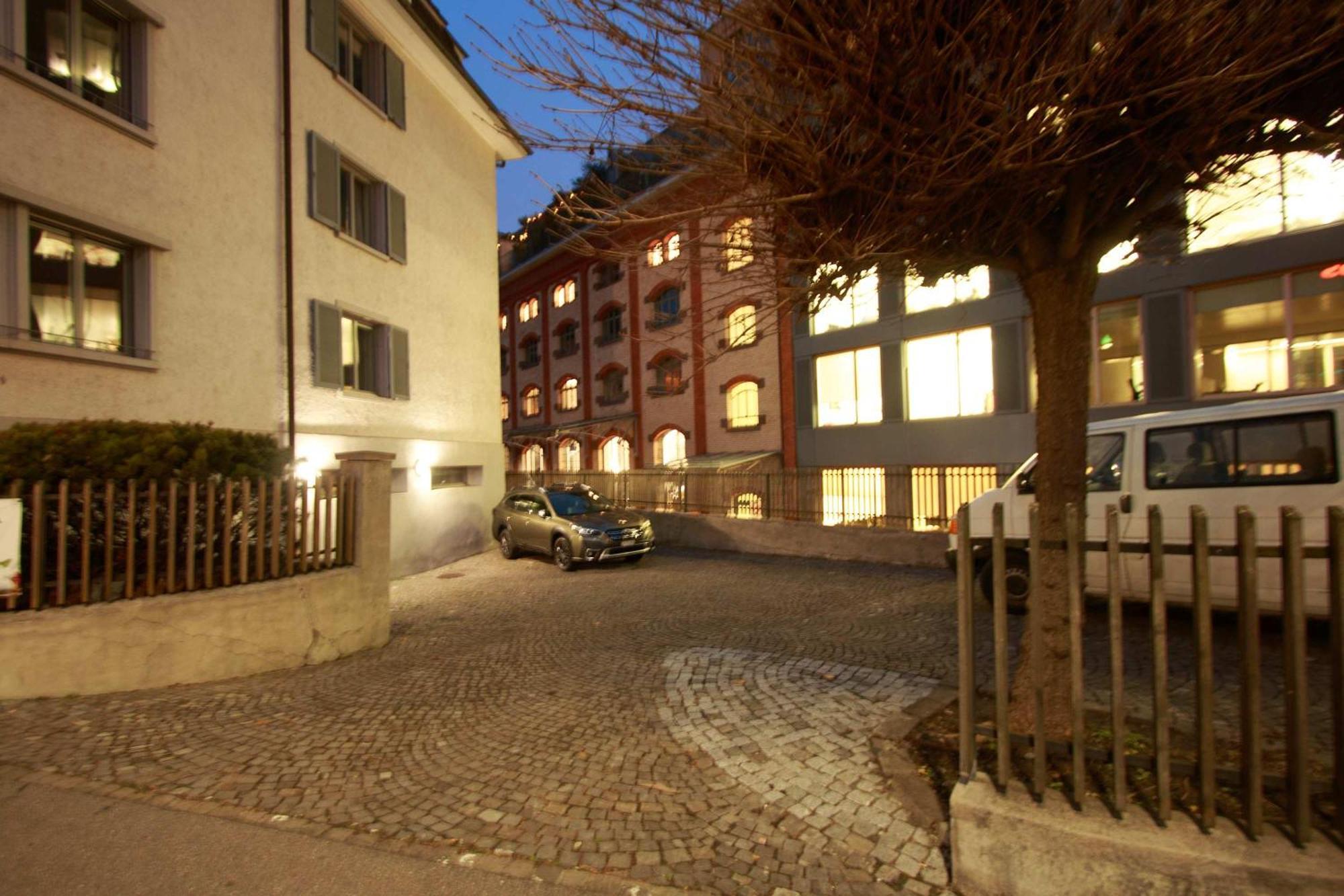 Apartment Steps From Sihlcity Free Parking Dining And Transit Zurich