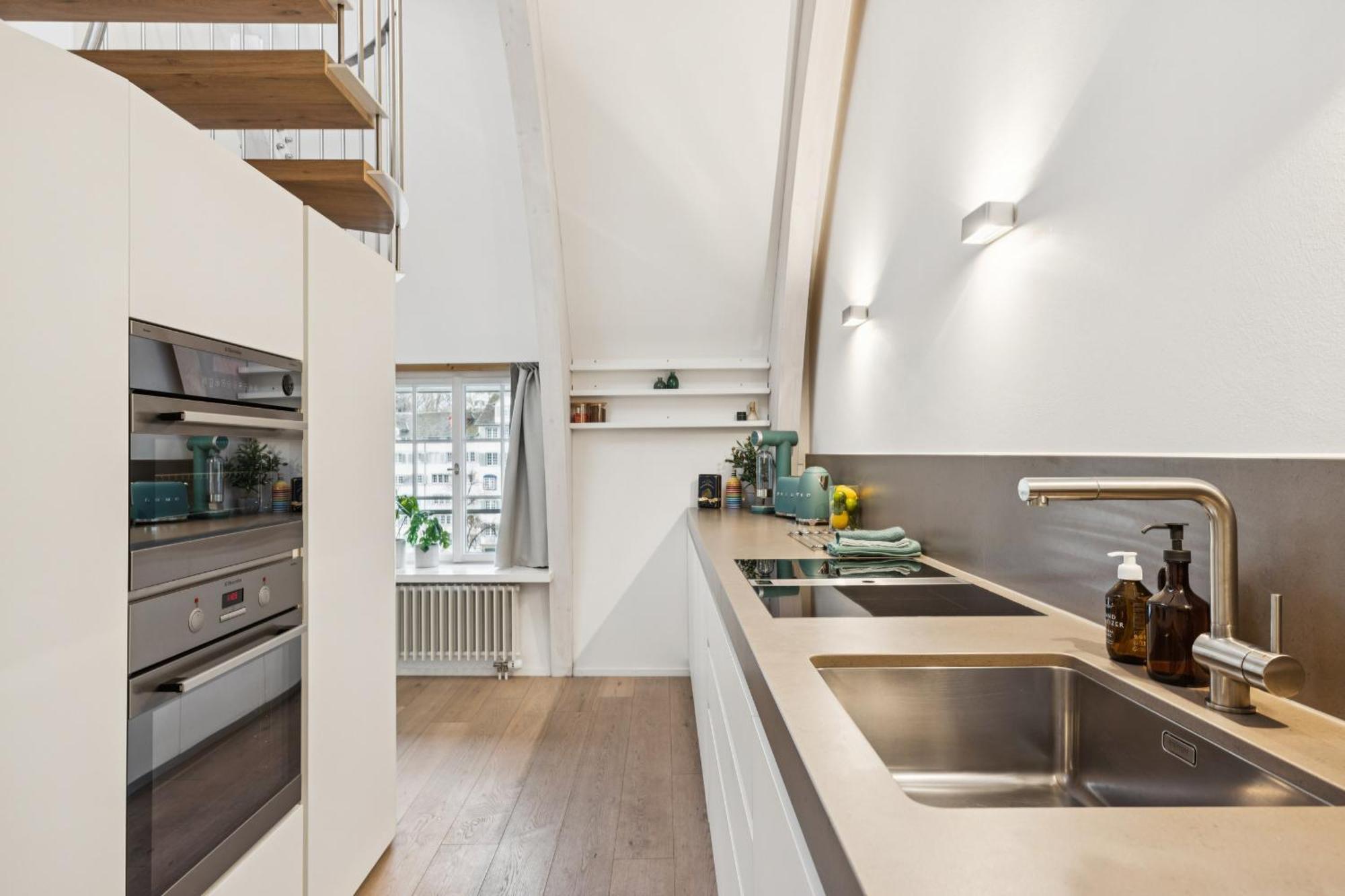 Old Town Diamond Penthouse Ac Private Rooftop Apartment Zurich