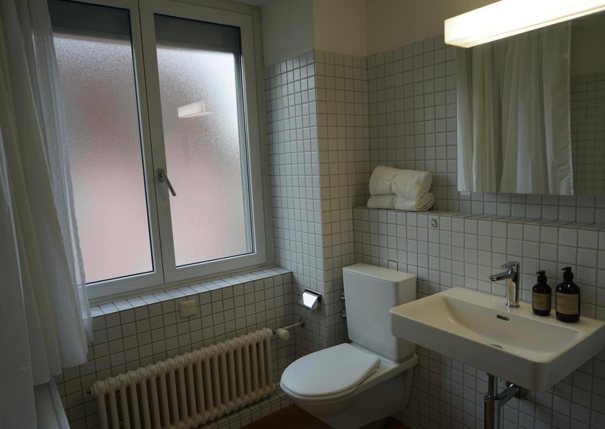 Stadtloft Zuerich- Oerlikon Apartment