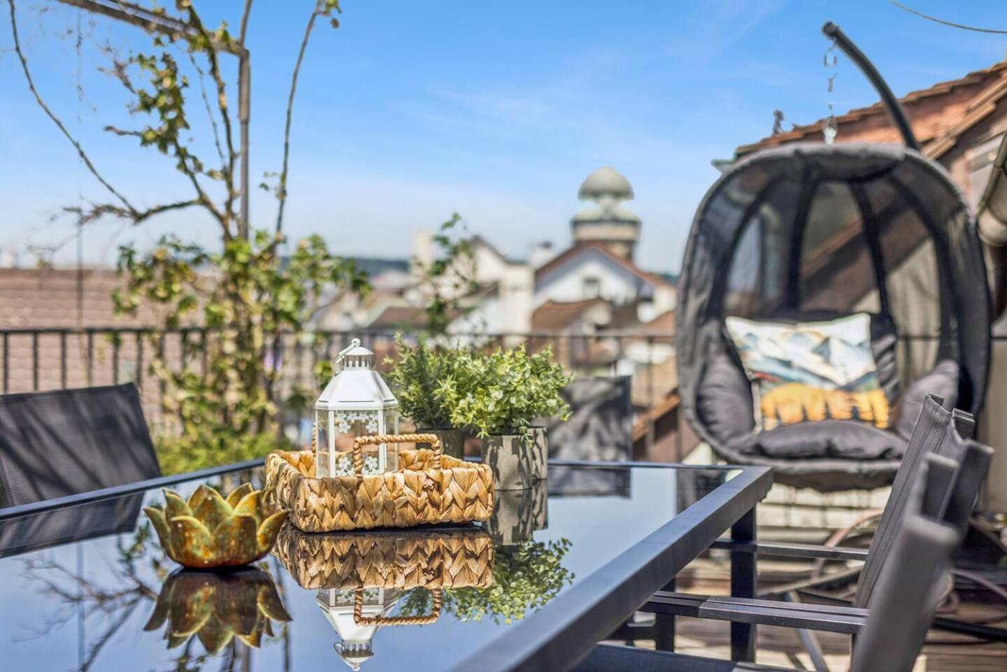 Apartment Old Town Penthouse Rooftop Terrace Ac Zurich