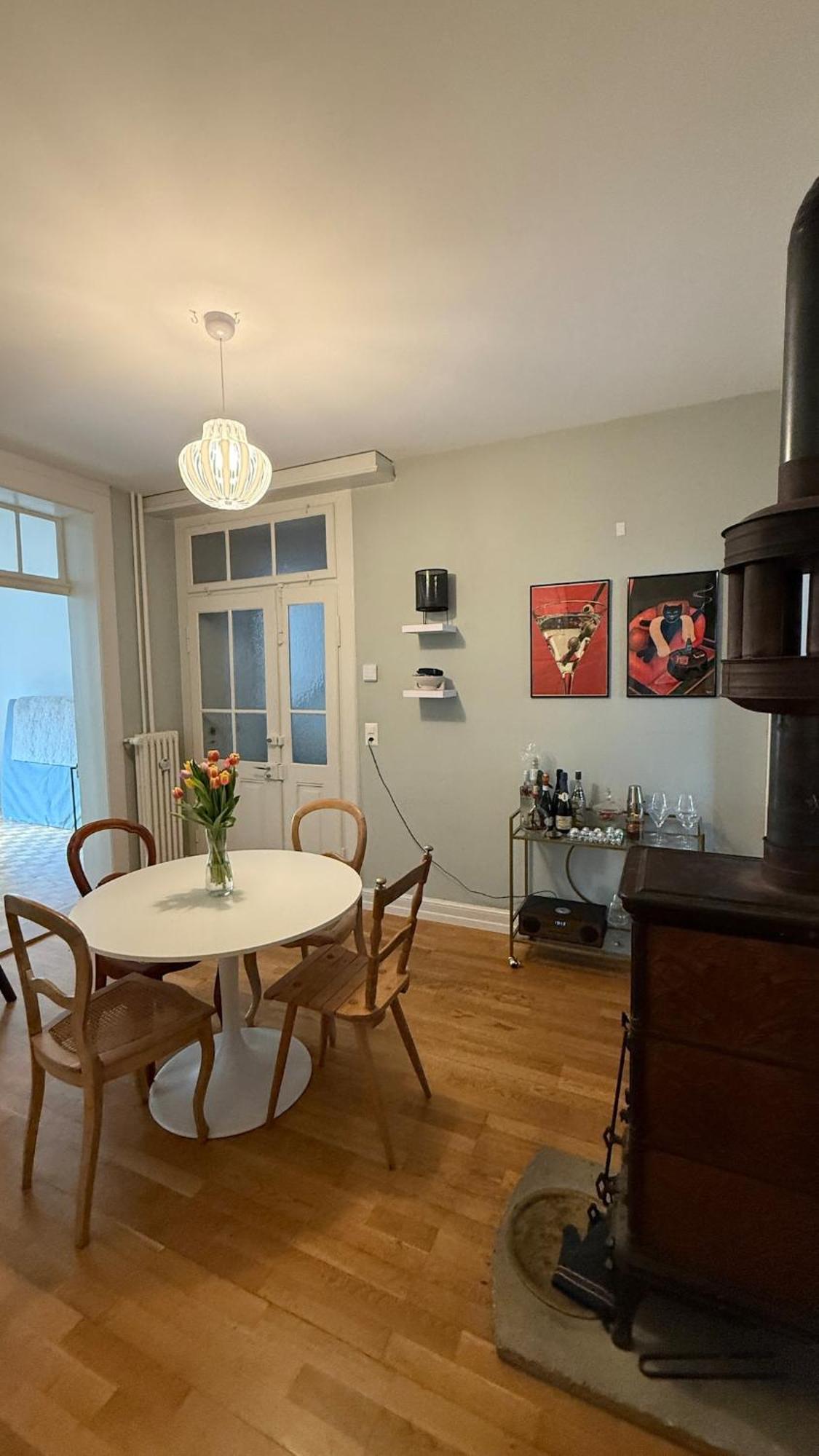 Apartment Geraeumiges In Charmantem Altbau