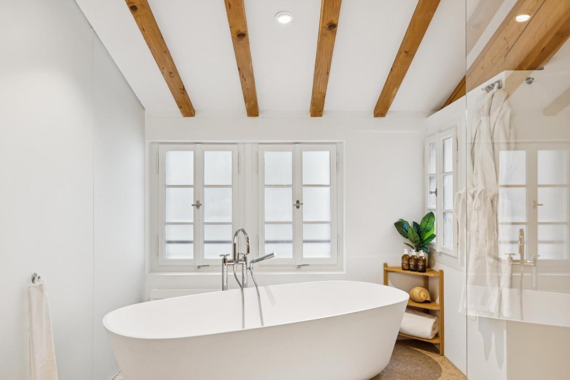 Old Town Diamond Penthouse Ac Private Rooftop *